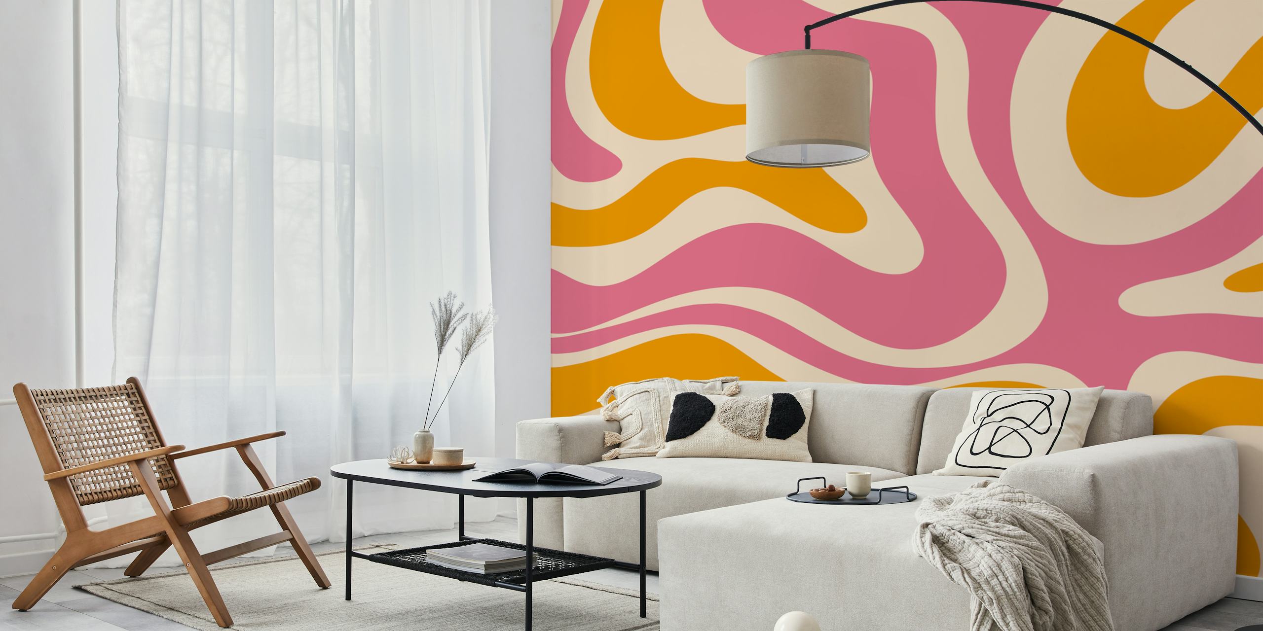 Papier peint Retro Modern Liquid Swirl Thulian Ochre dans une pièce