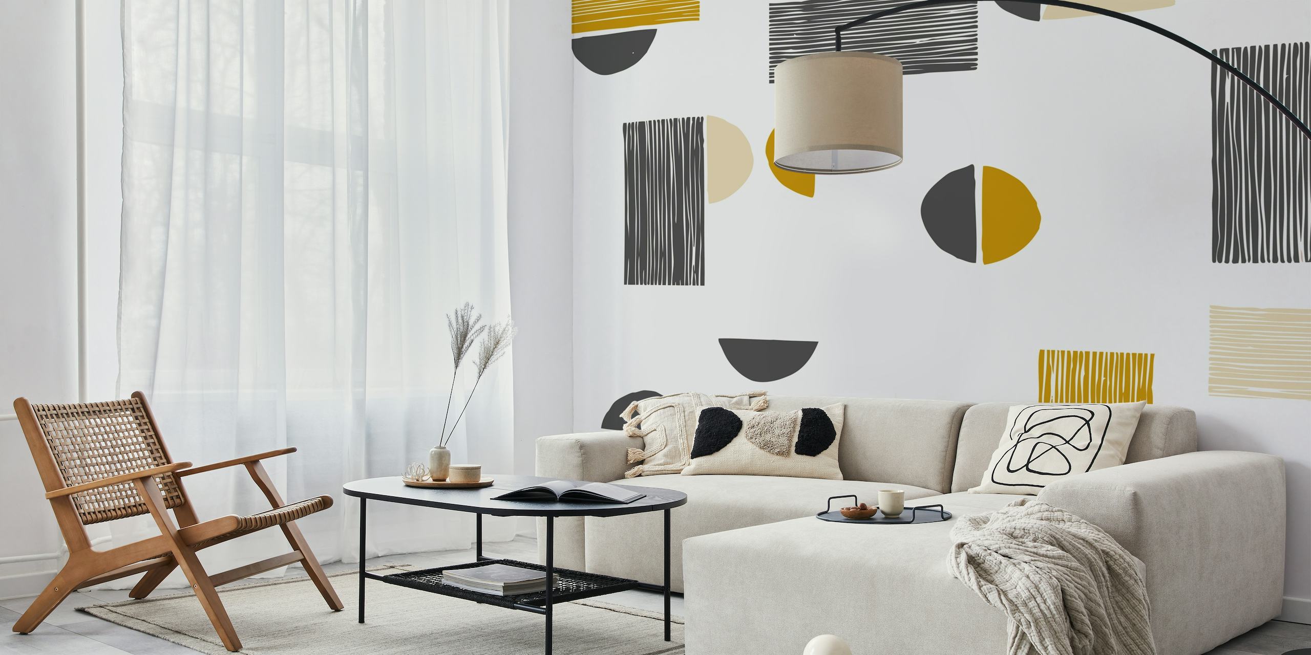 Modernes gestreiftes und sichelförmiges Wandbild mit geometrischen Formen in gedämpften Gold-, Schwarz-, Grau- und Cremefarben