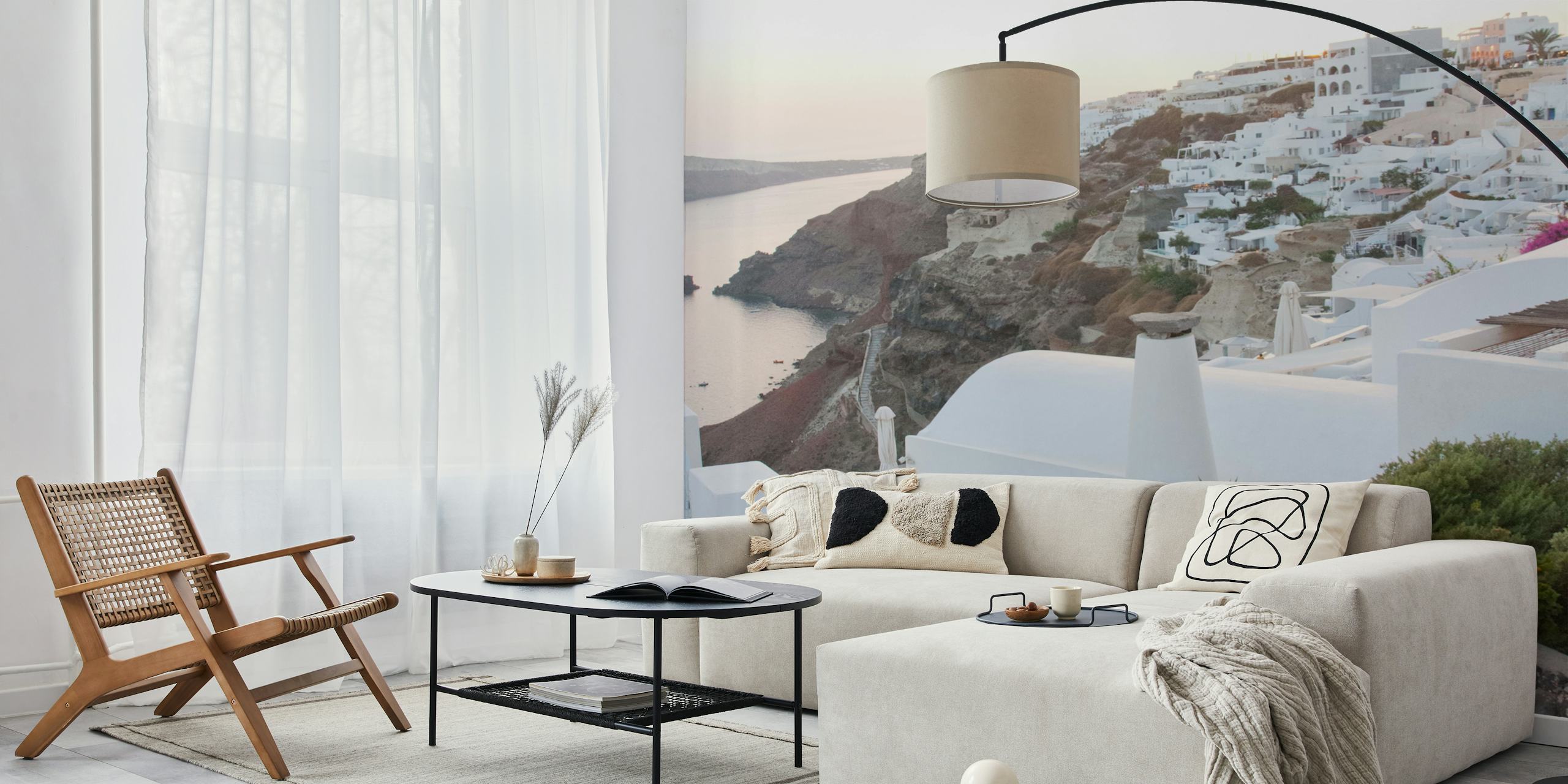 Santorini veggmaleri med hvit arkitektur og solnedgang