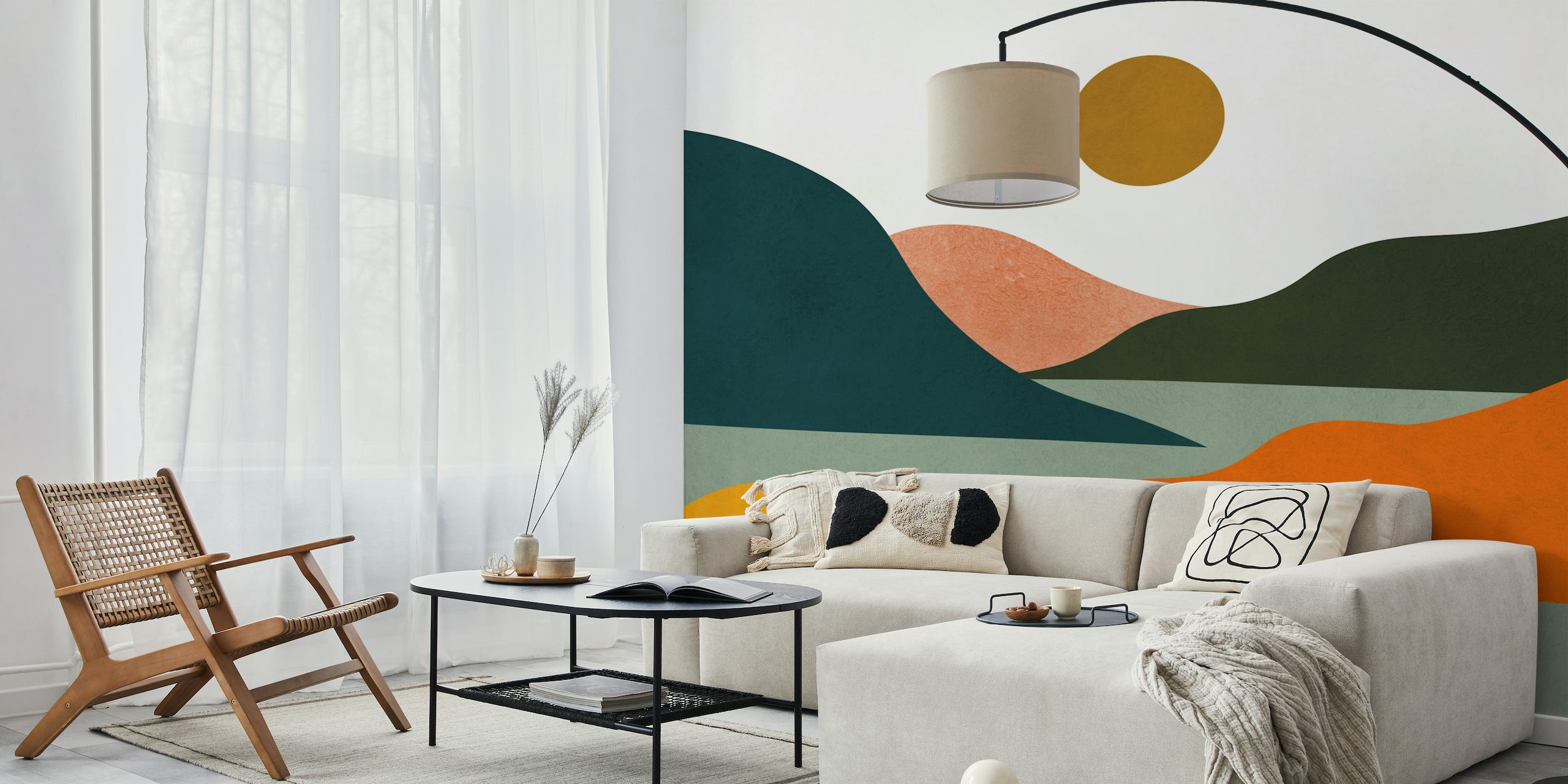 Akvarellimaisemaseinämaalaus, jossa abstraktit kukkulat, aurinko ja järvi