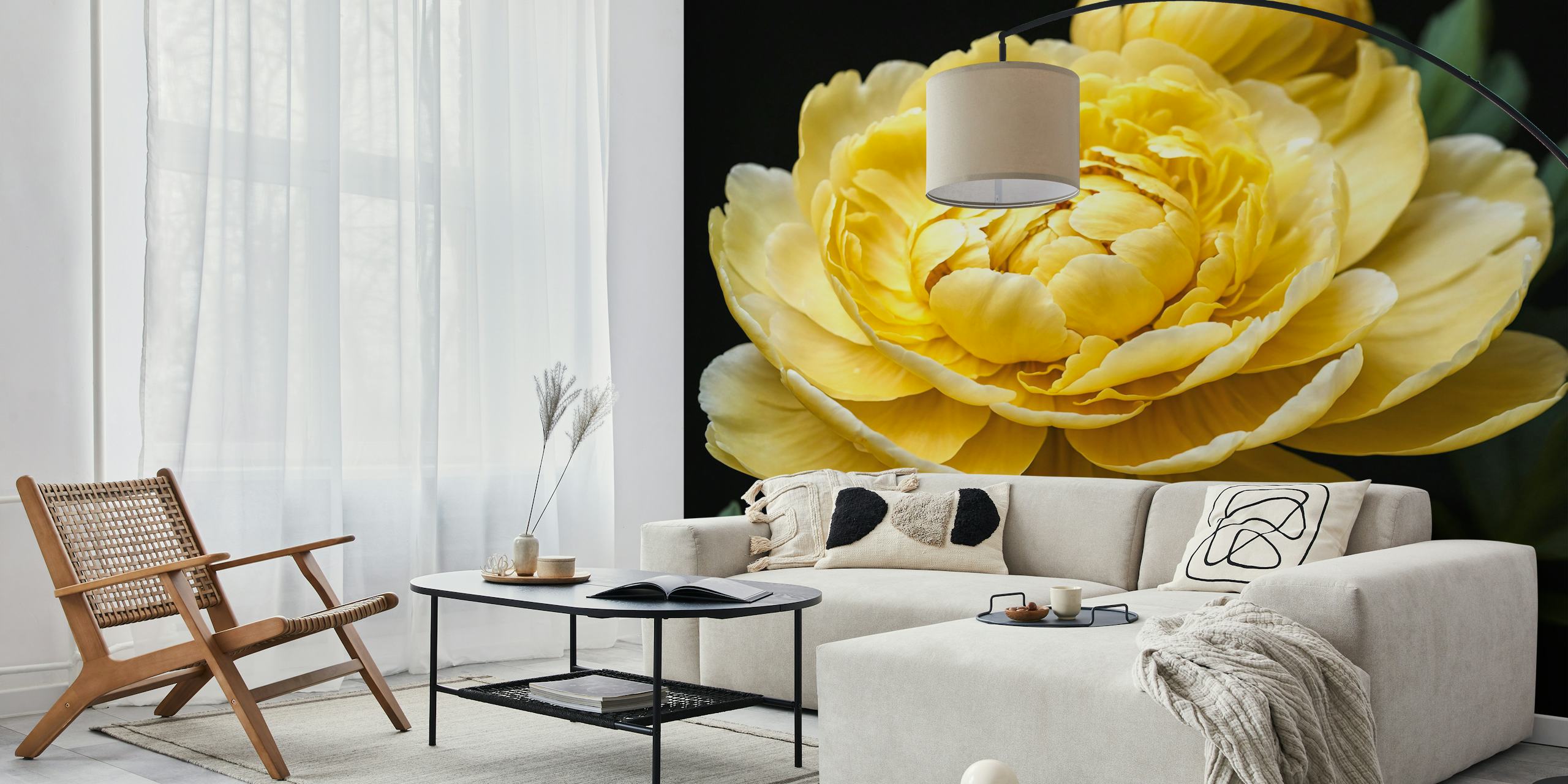 Ταπετσαρία Yellow peony flower σε ένα δωμάτιο