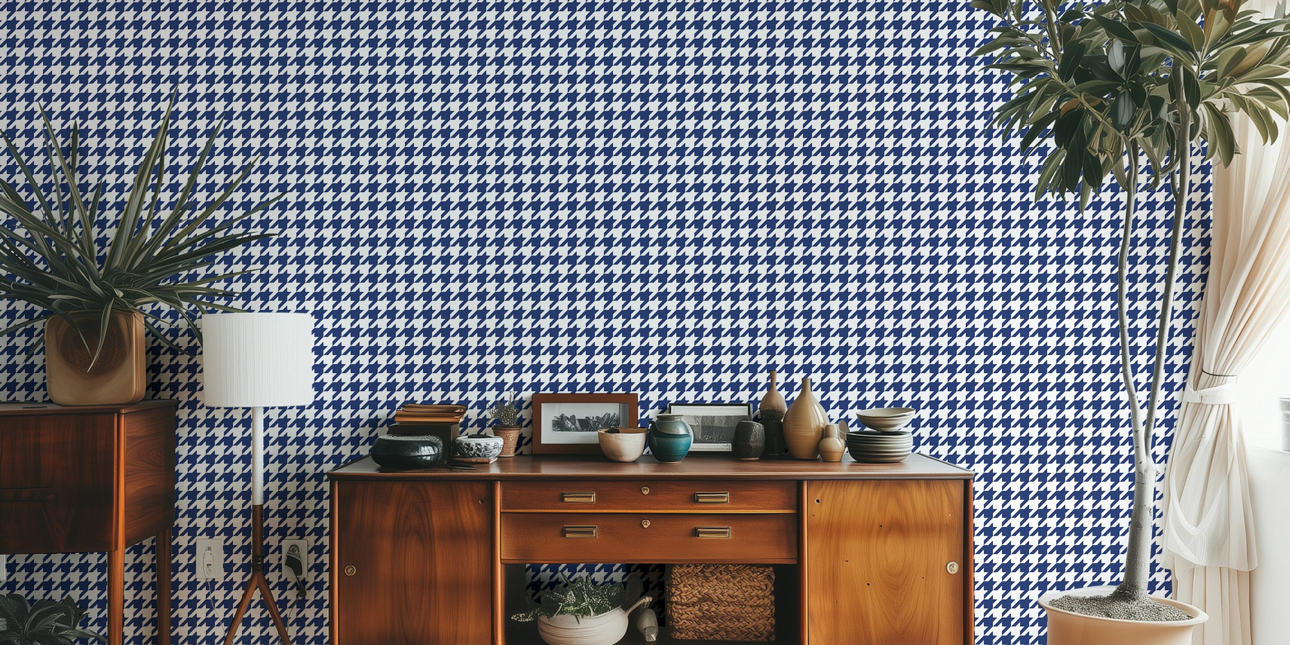 Navy and white houndstooth wallpaper en una habitación
