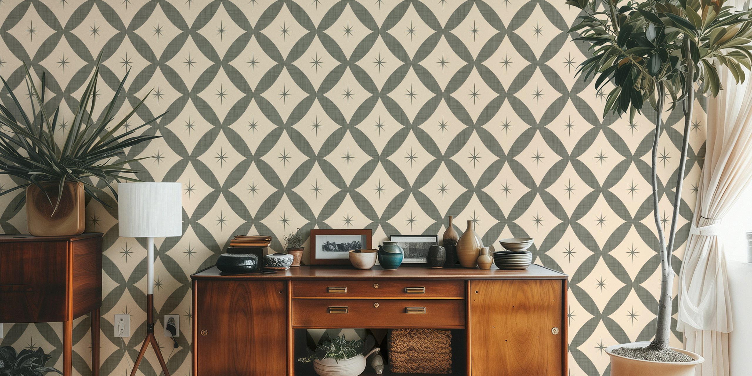 Atomic Starburst Taupe behang in een kamer
