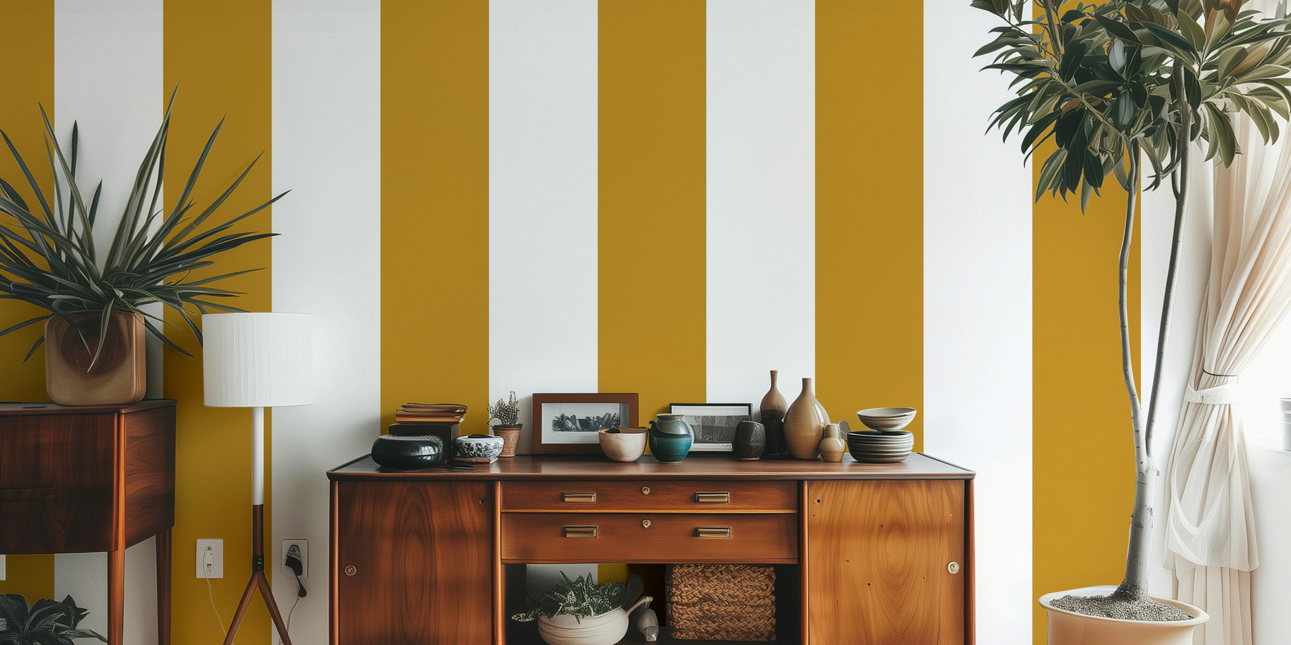 Fototapeta se svislými zlatými pruhy pro dekoraci interiéru