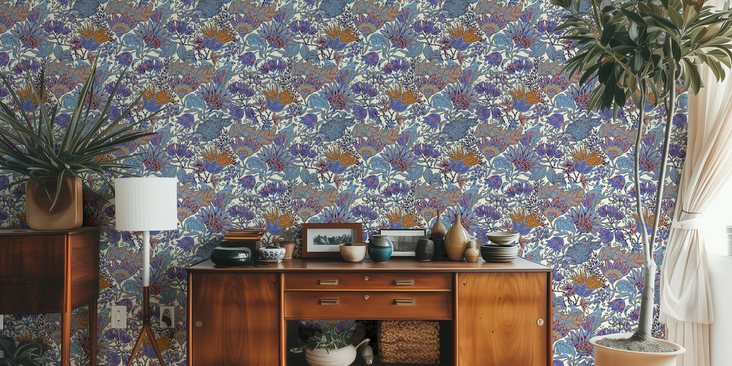 French Indian Floral Lilla vægmaleri med lavendel, violet, indigo blomster og grønt løv.