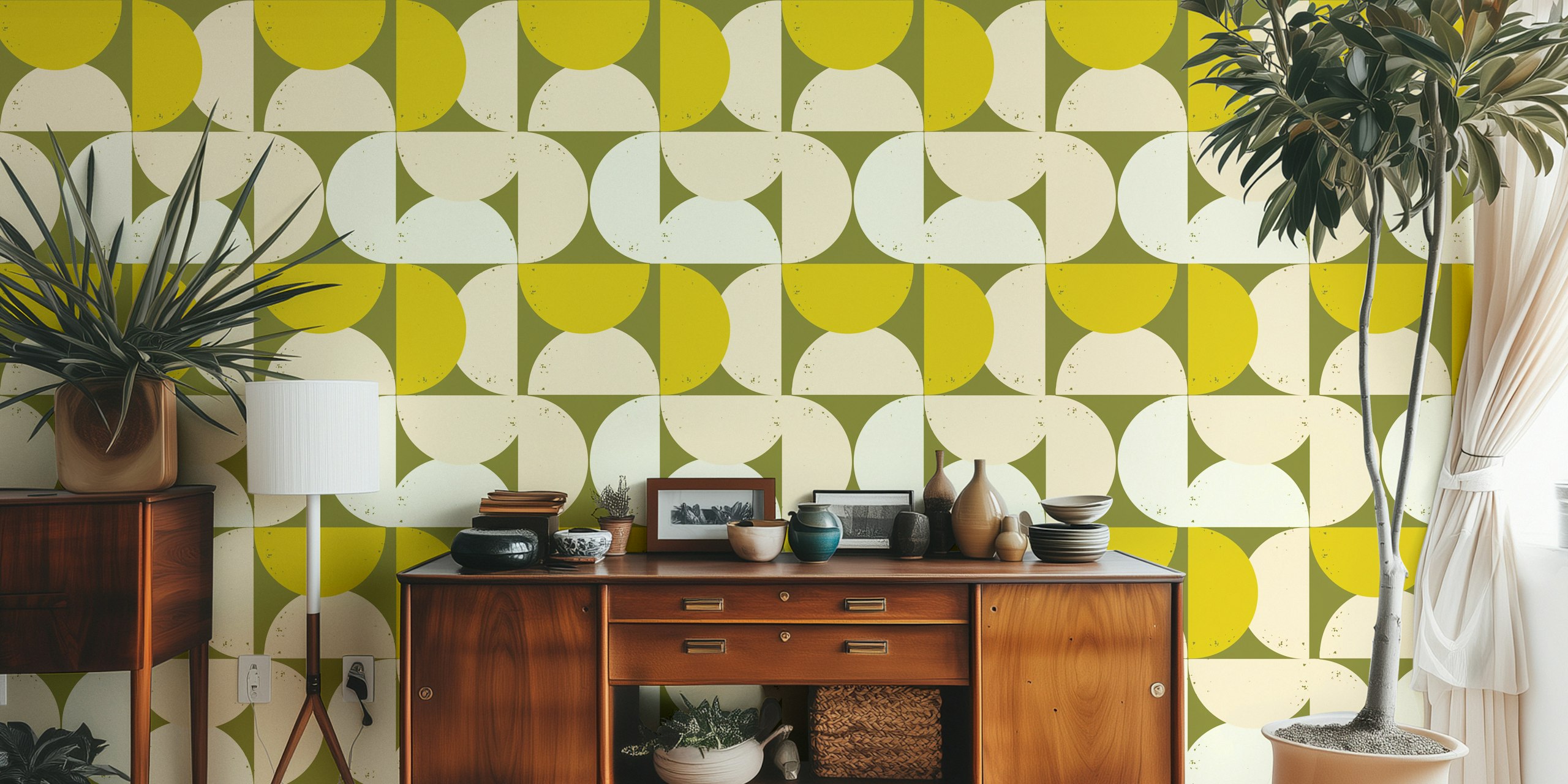 Mod Semi Circles Olive papel de pared en una habitación