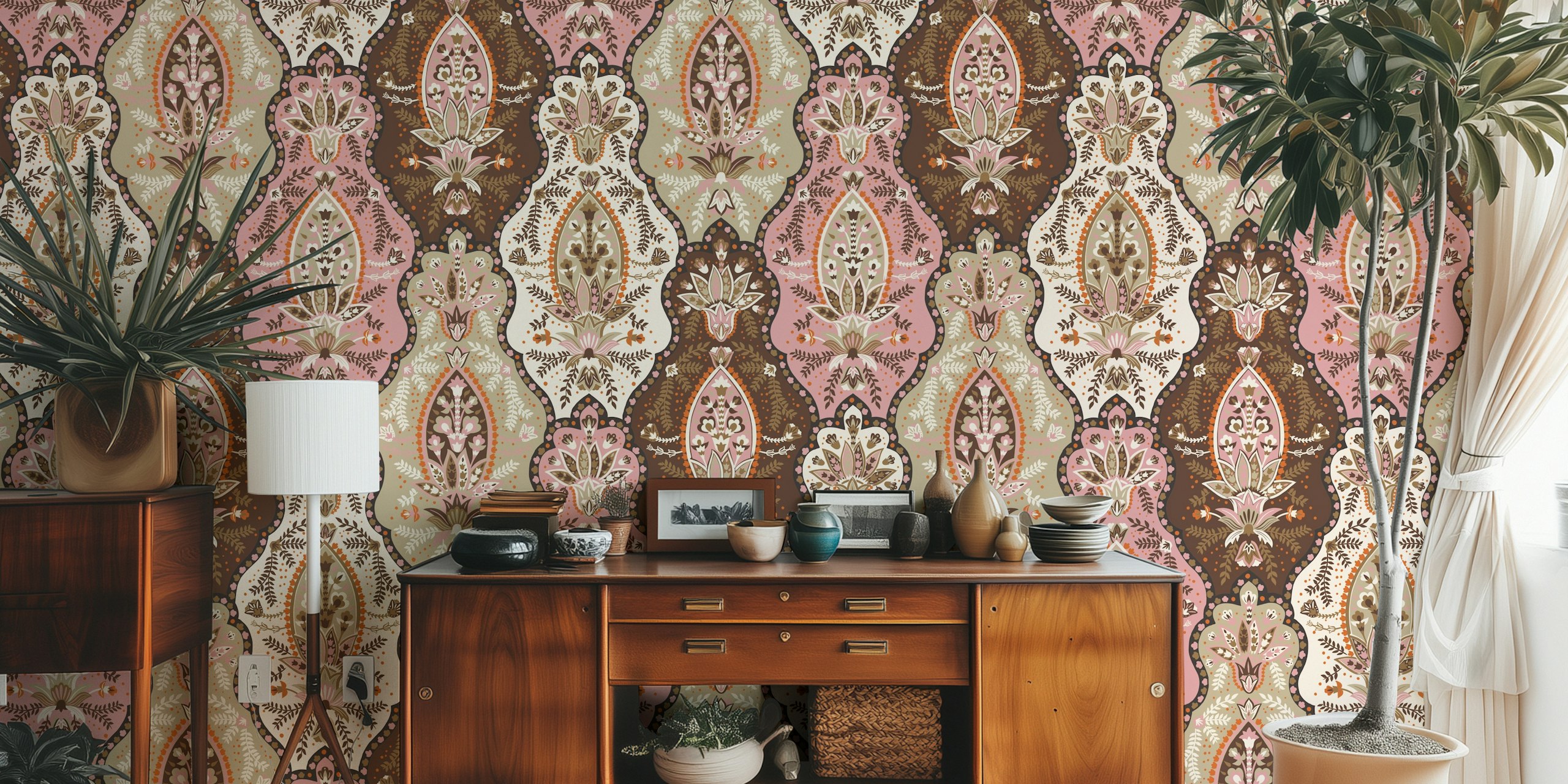 Country house paisley beige pink wallpaper design