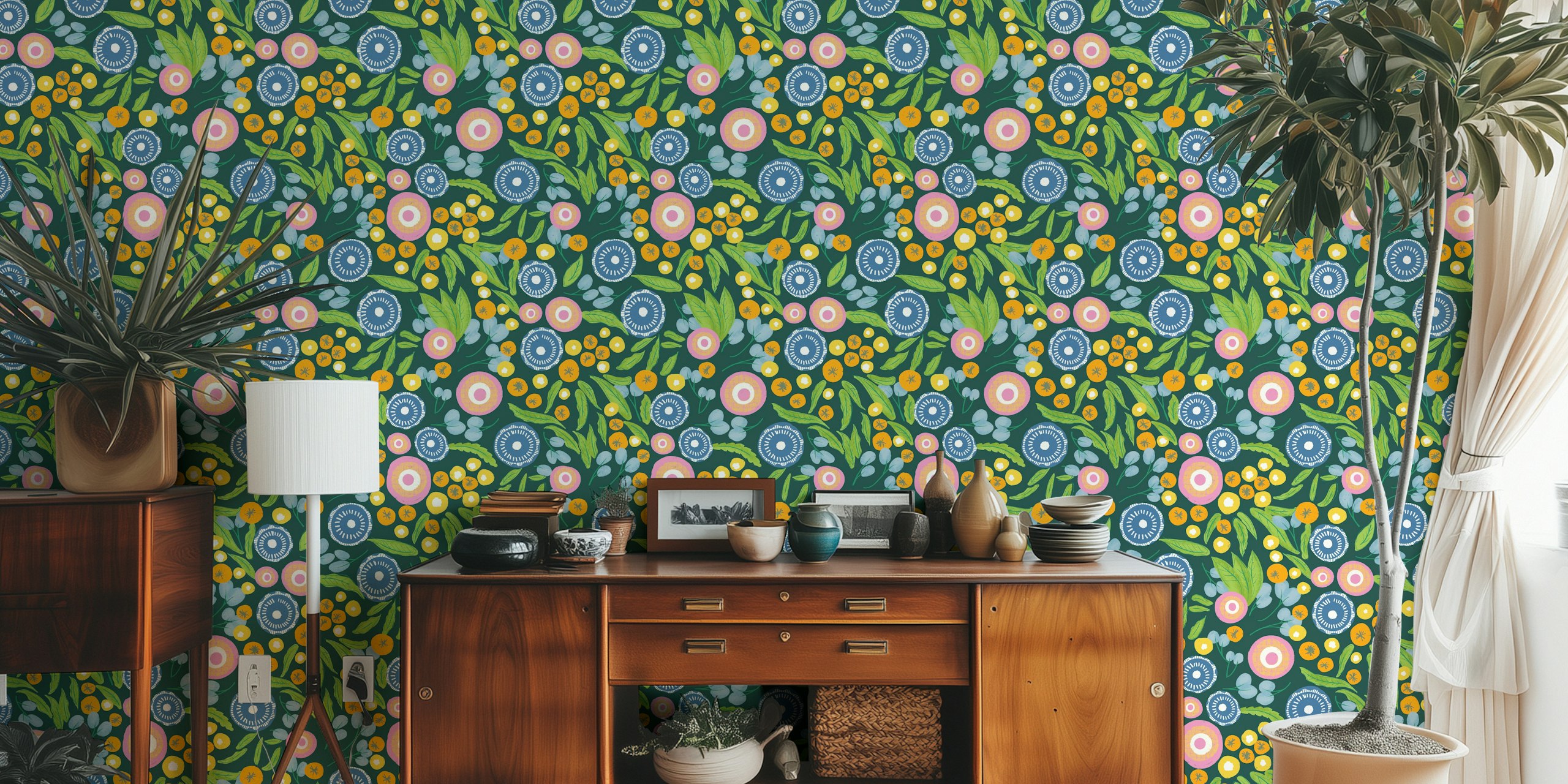 Botaniczny Mod Boho Kwiatowa fototapeta w kolorze zielonym z żywymi liśćmi i kwiatami.