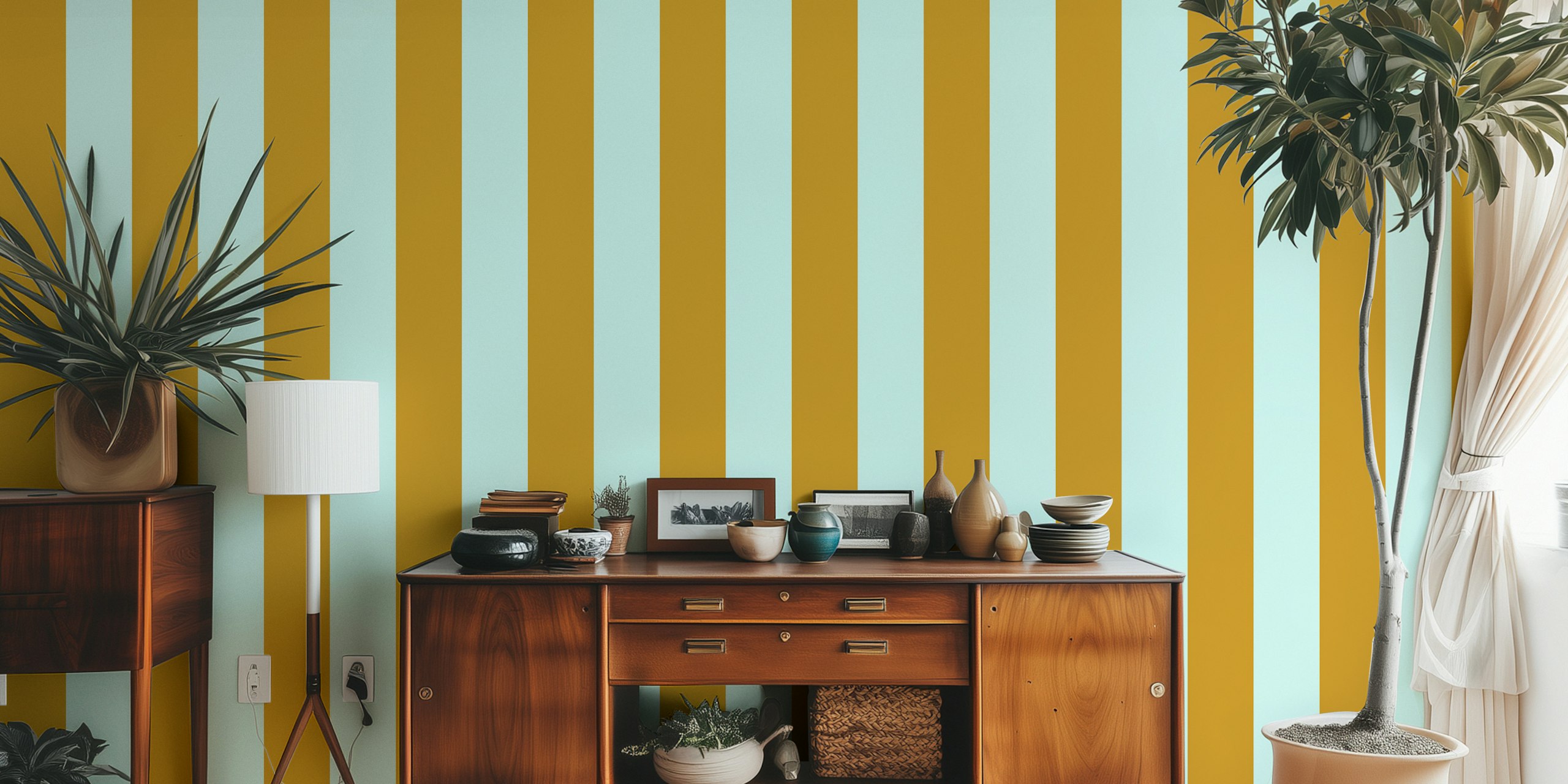 Bold vertical stripes blue et gold dans la pièce