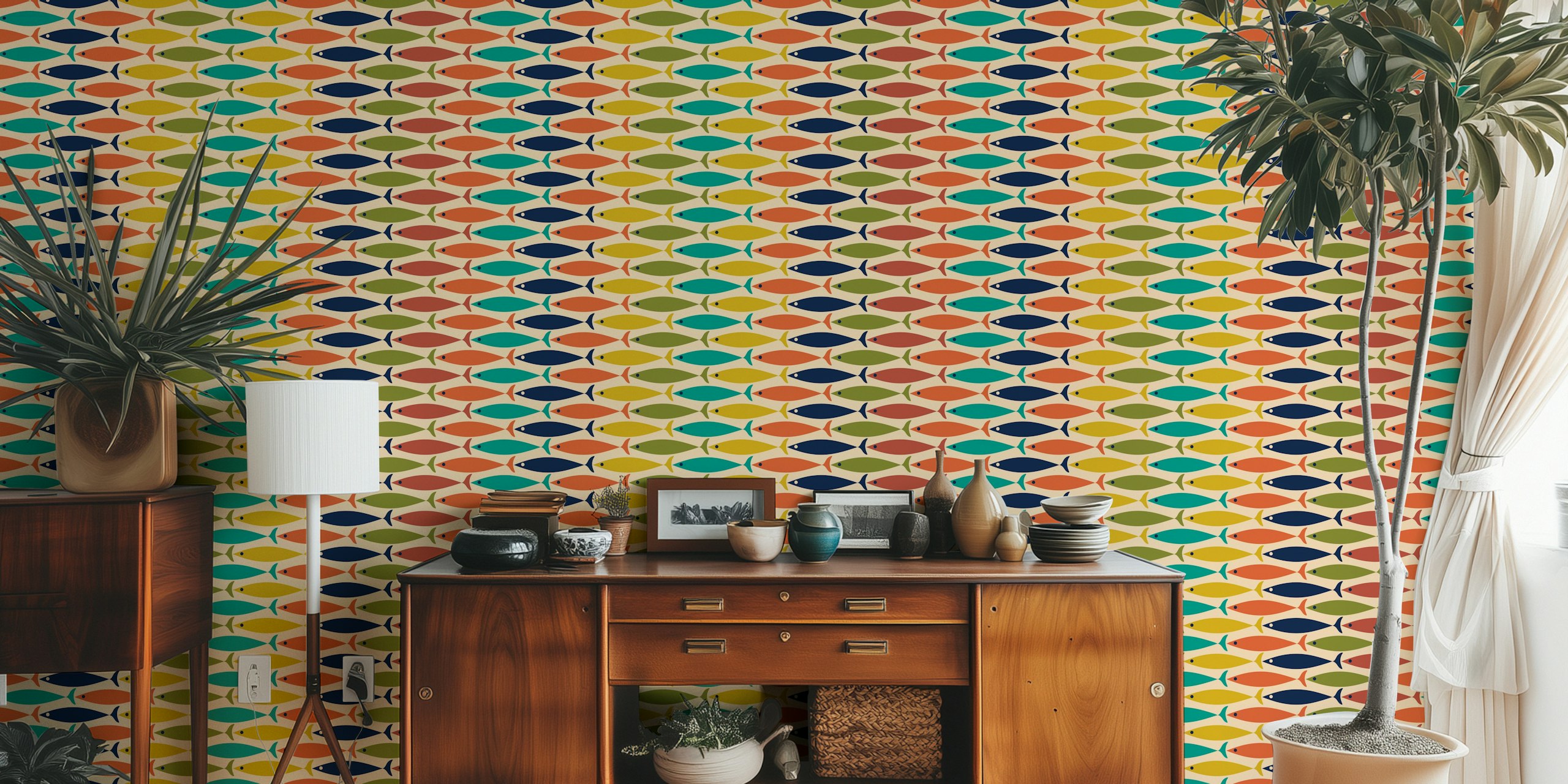 Papel de parede Colorful Retro Fish Stripes em um quarto