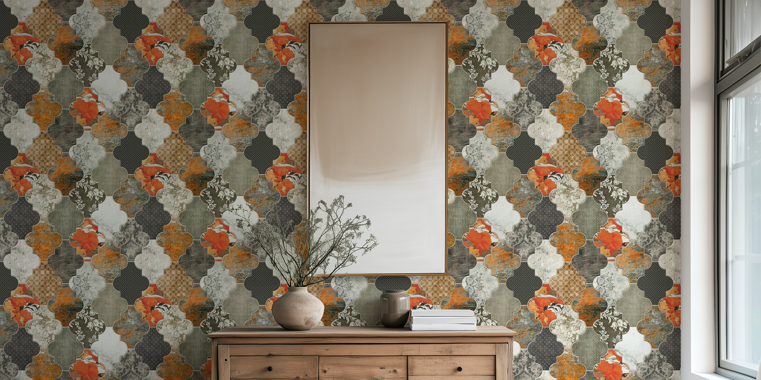 Vægmaleri med marokkanske fliser med stort patchwork-design i orange, grå og hvid