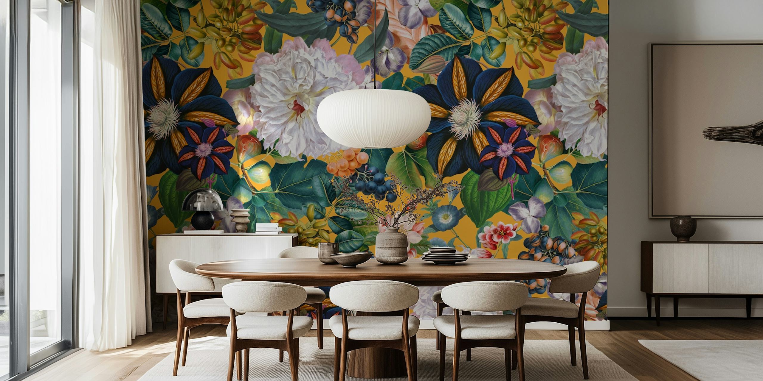Blomster tapetdesign i et rum