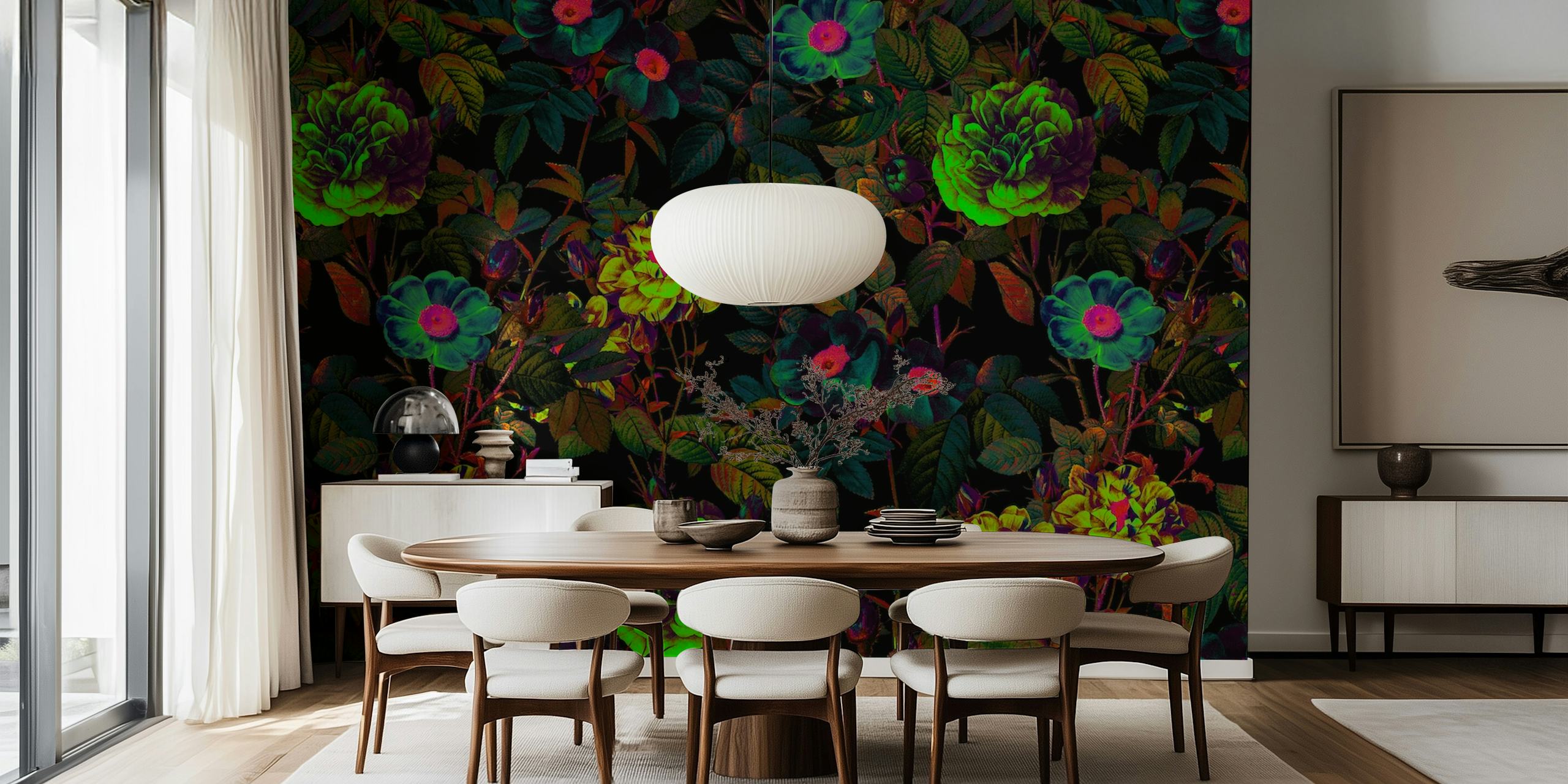 Χρωματιστά λουλούδια με νέον προ accents σε έναν σκοτεινό τοίχο