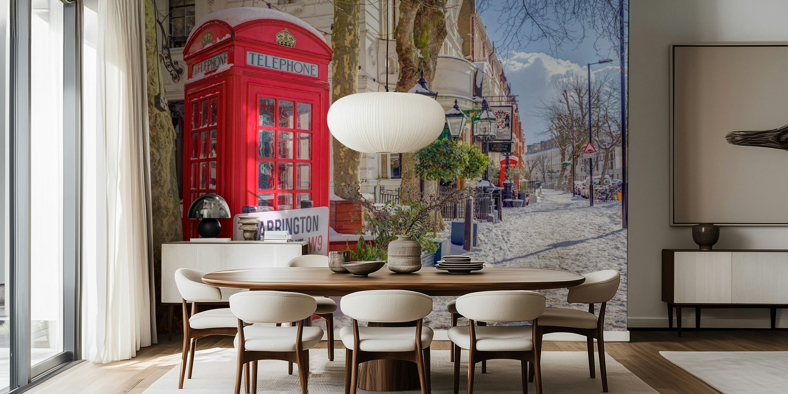 Maida Vale London Straßenszene mit roten Telefonzelle im Schnee