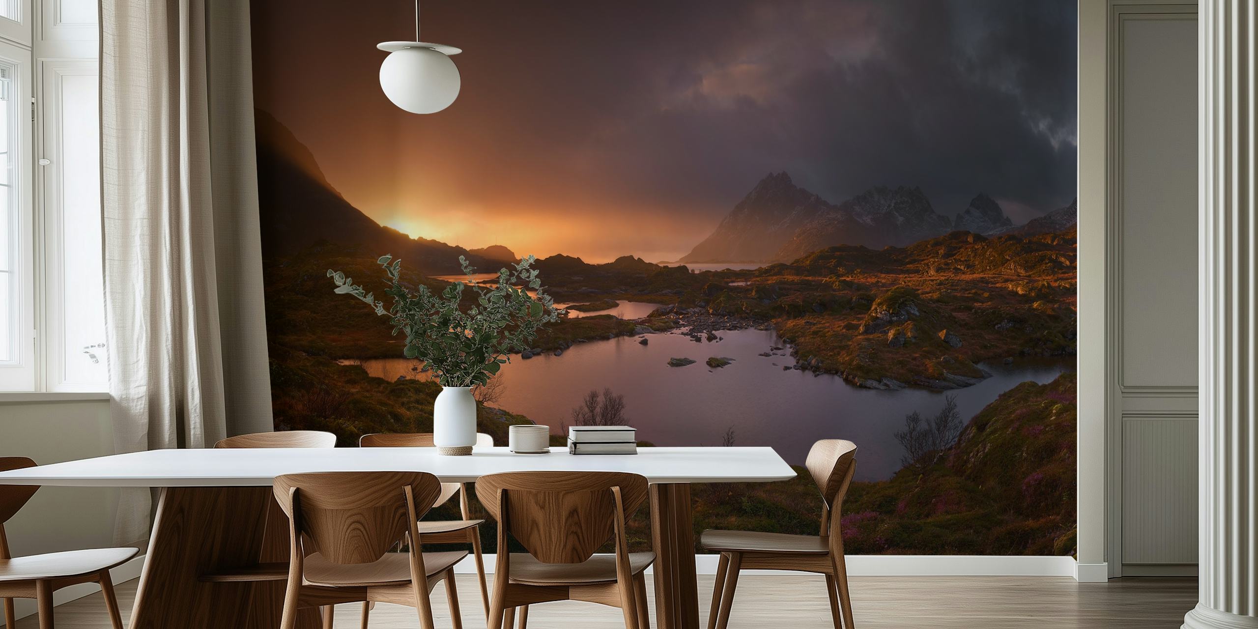 Nascer do sol sobre o mural de parede de Lofoten representando a luz tranquila do amanhecer na paisagem norueguesa com montanhas e lagos.