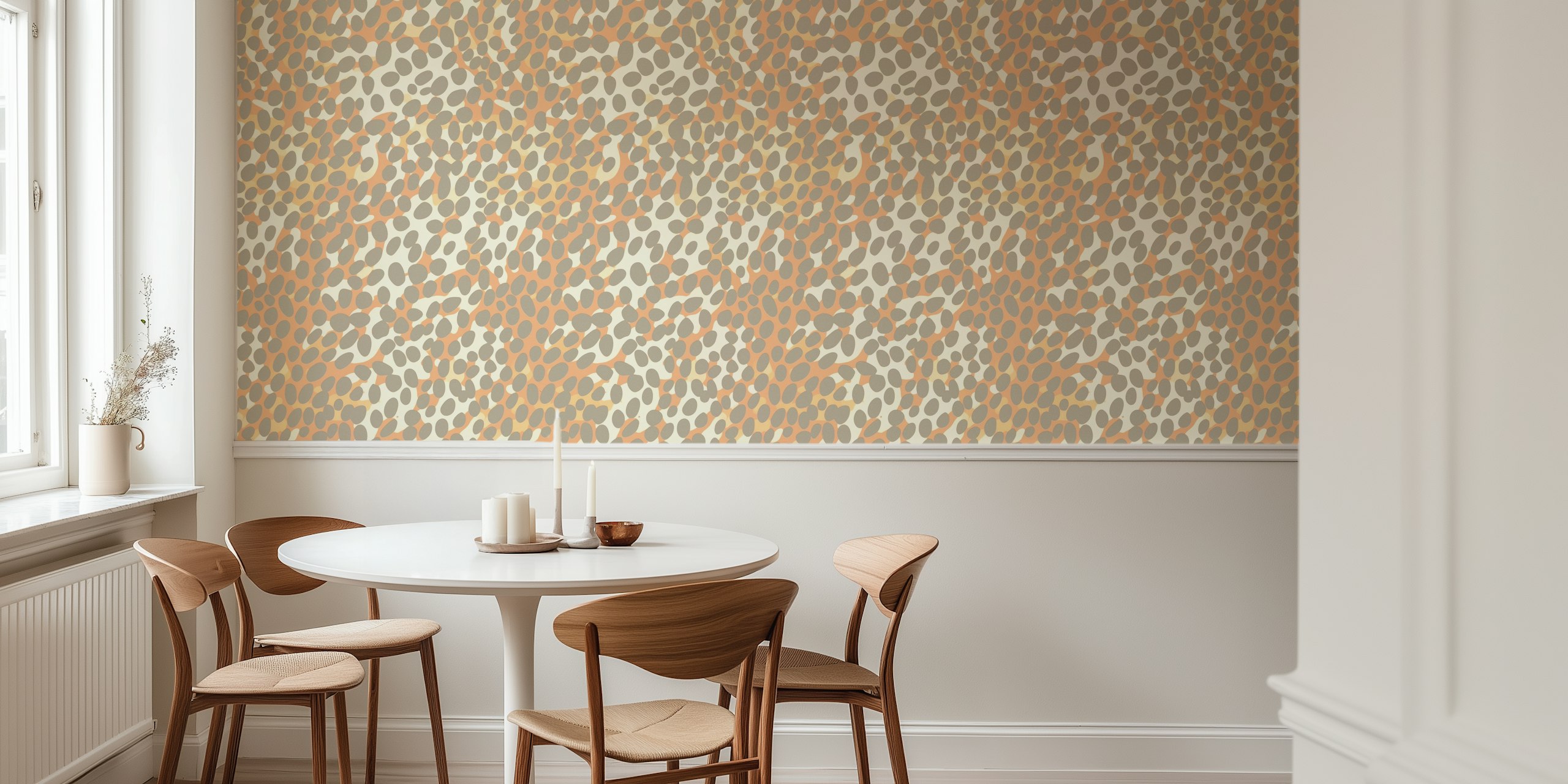 Abstrakt leopardflekk på veggmaleri i nøytrale og jordfarger