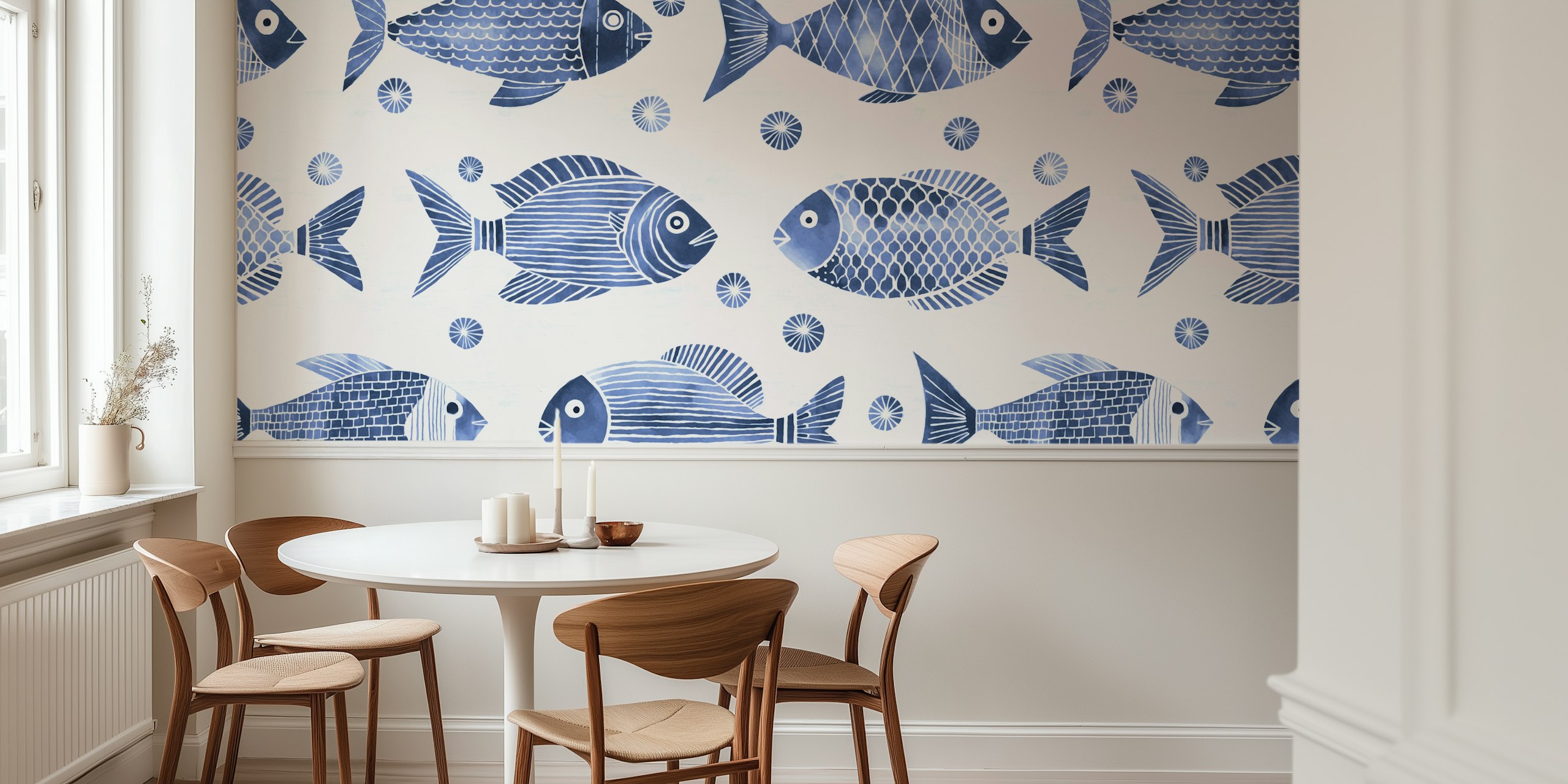 Navy tapet med leken fiskdesign