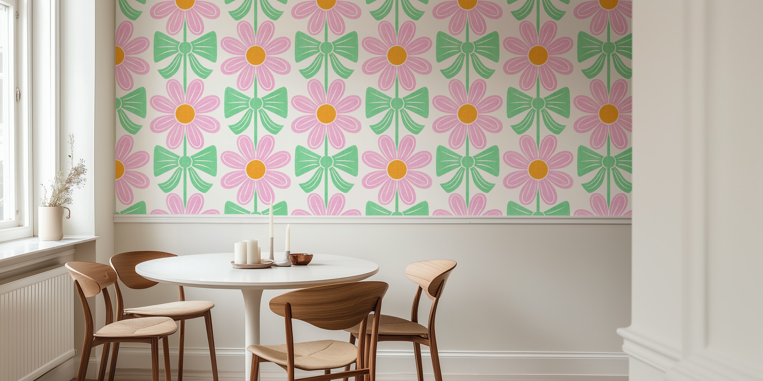 Floral tapetdesign med rosetter i ett rum