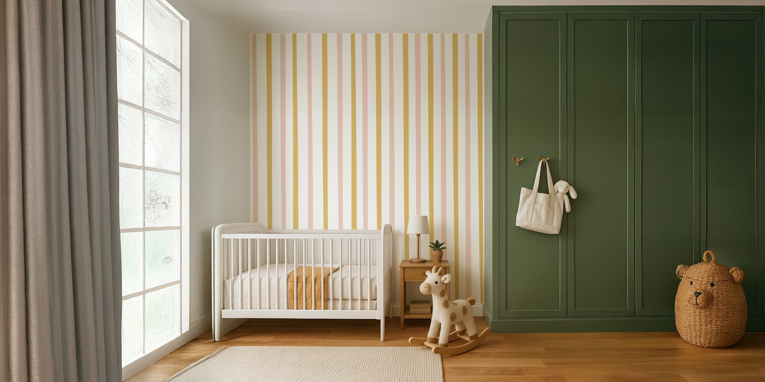Pink og Mustard Stripes tapet i et rom
