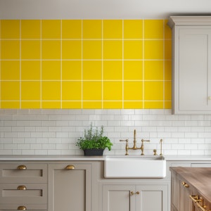 Medium Grid Pattern - Yellow and White
