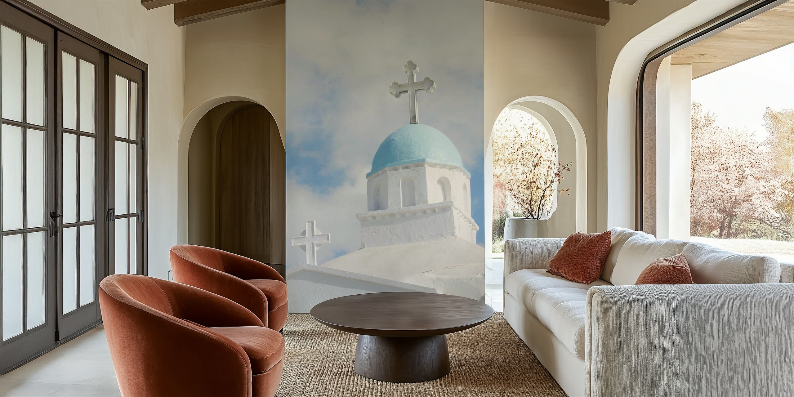 Una tranquilla chiesa greca con pareti bianche e una cupola blu sotto un cielo di soffici nuvole.