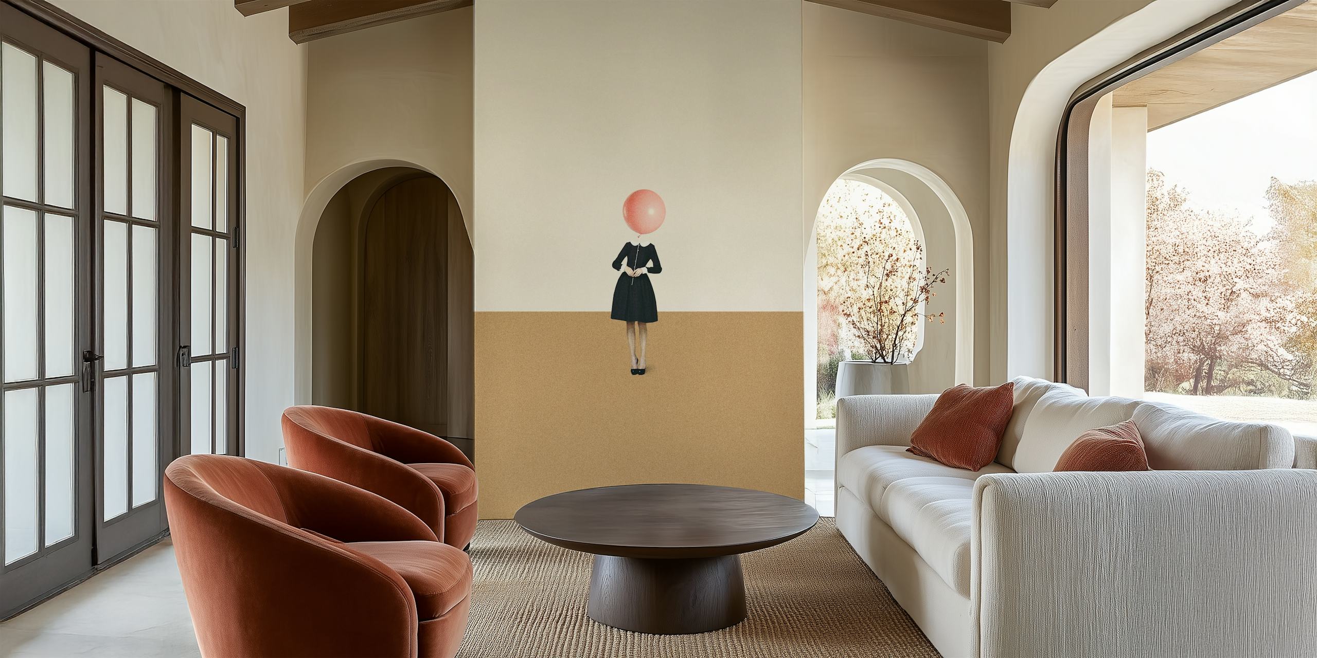 Strukturierte beige und weiße Tapete mit stilisierter Figur und rosa Ballon