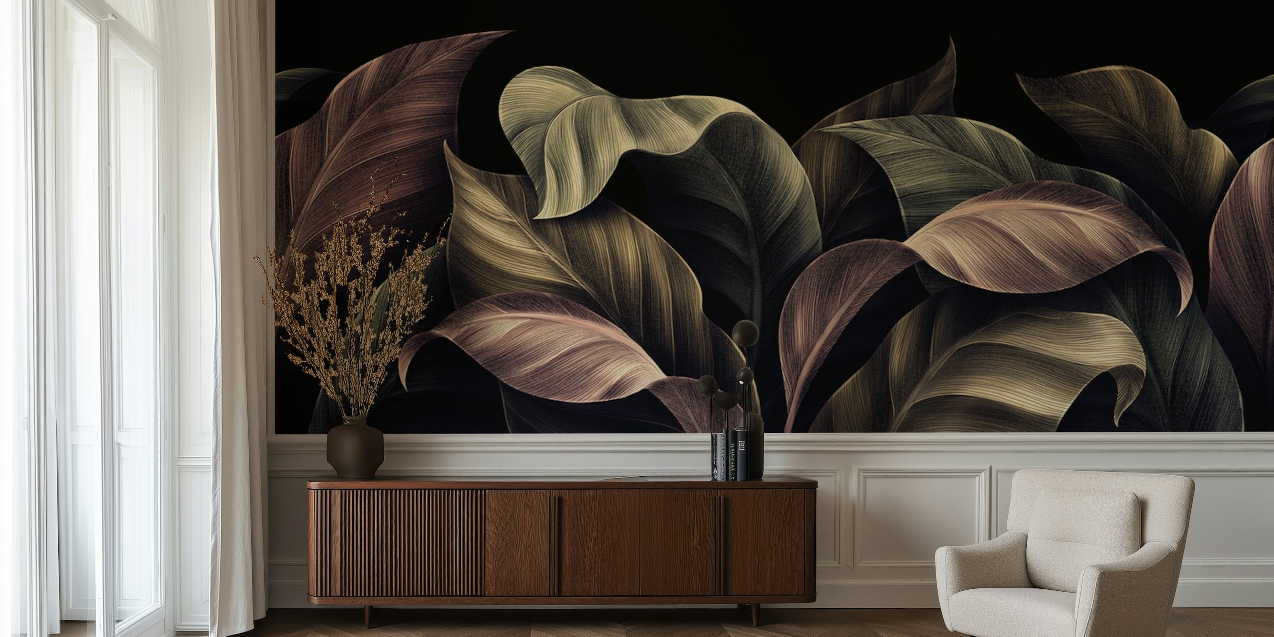 Elegante donkere tropische bladeren muurschildering voor een luxe interieur