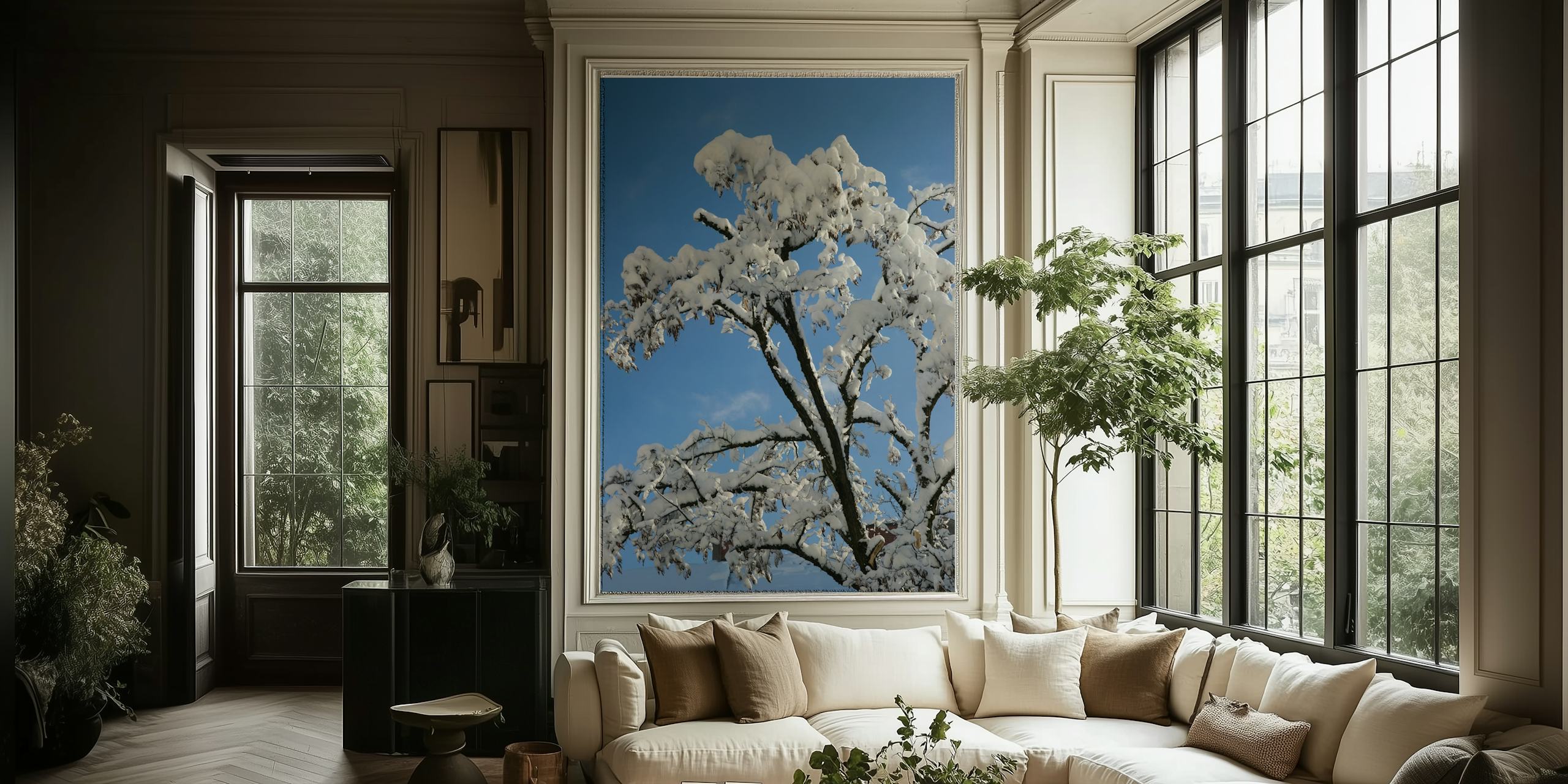 Χιονισμένα Snowy Branches απέναντι από έναν καθαρό μπλε ουρανό