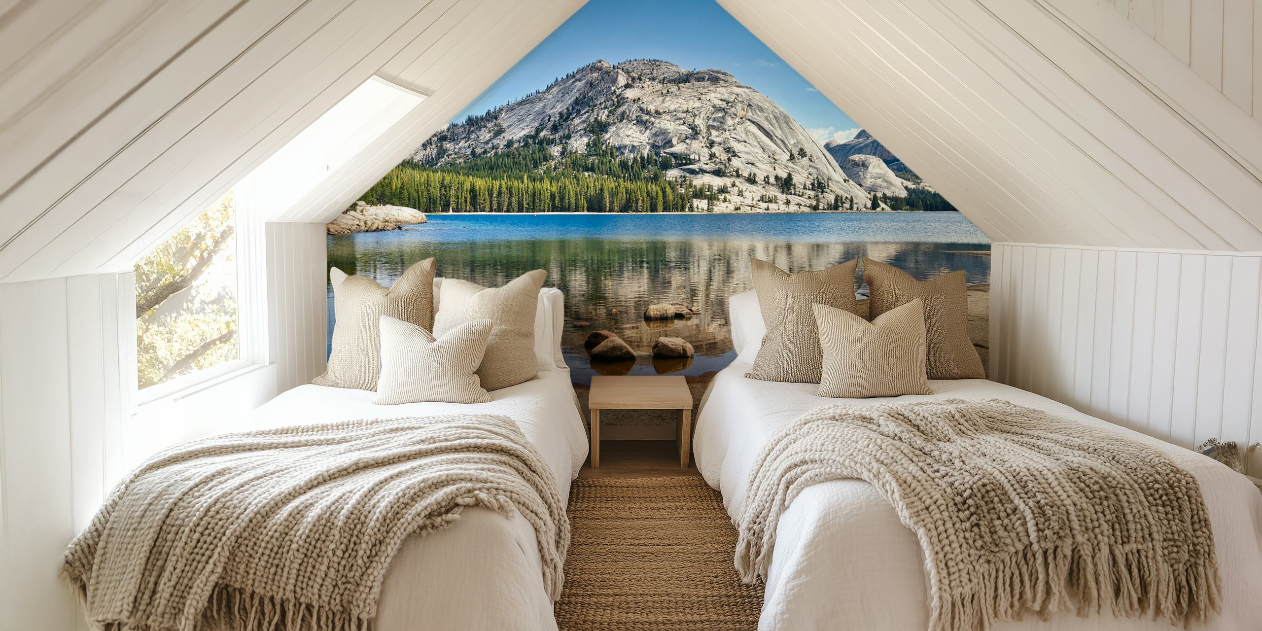 Scenic view of Yosemite Lake with mountains and trees wallpaper