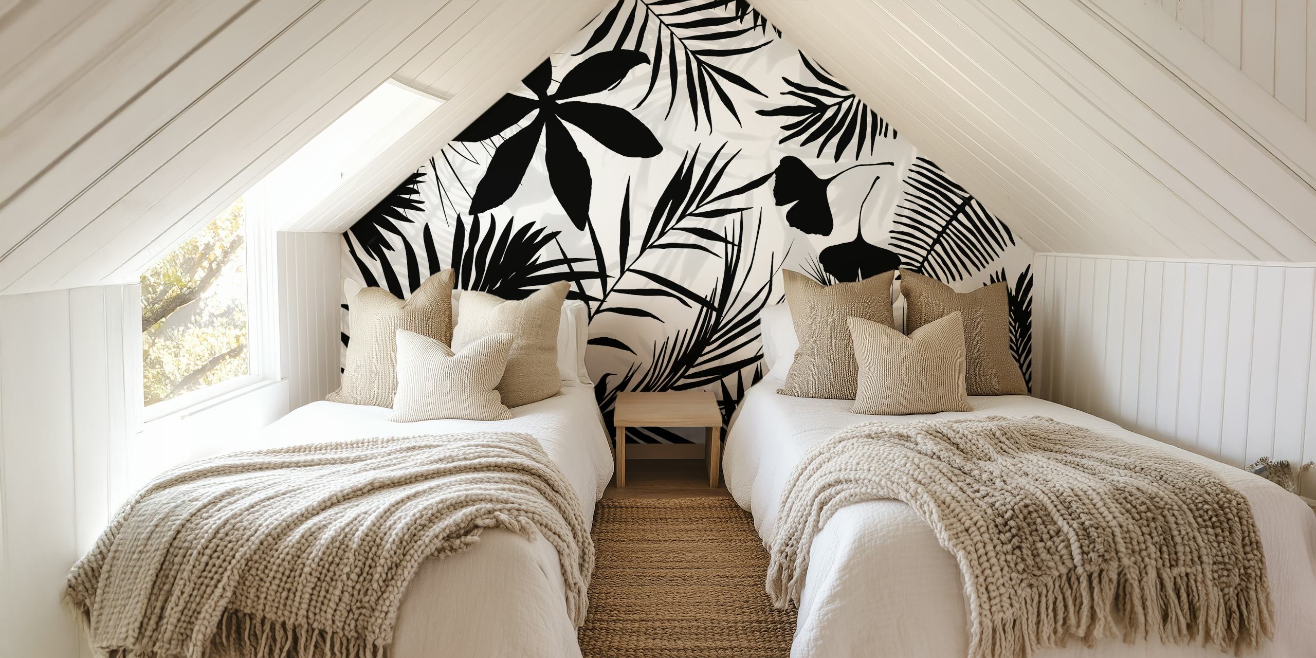 Black And White Palm Leaf Art huoneessa