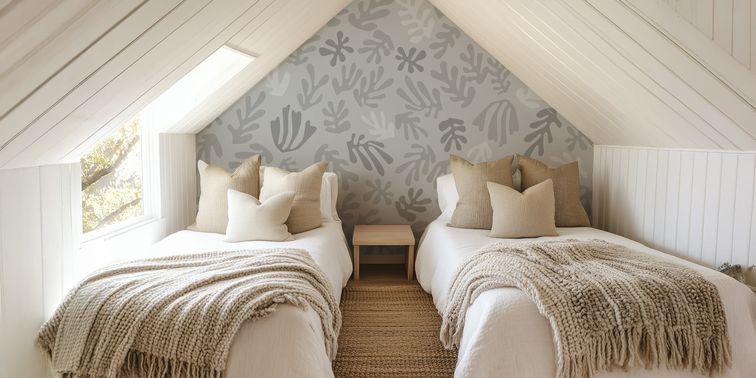 Matisse Grå wallpaper in a room setting