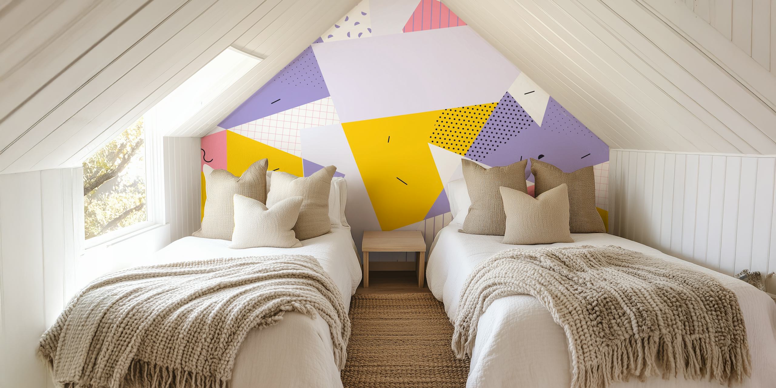 Πολύχρωμο γεωμετρικό ταπί με σχήματα και τρίγωνα σε κίτρινους, μωβ και παστέλ τόνους