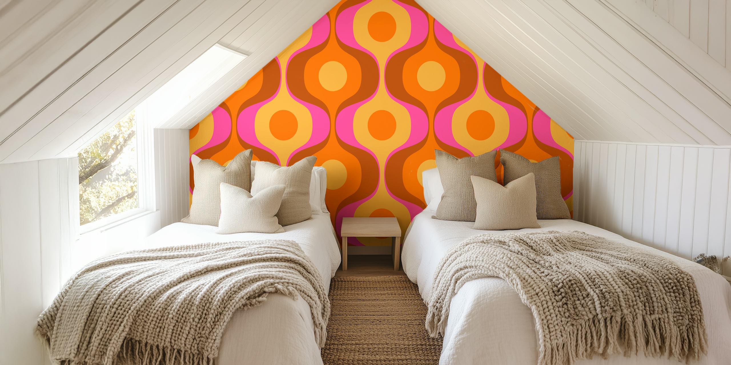 Vívido mural de pared de inspiración retro con ondas geométricas abstractas en terracota, mostaza y malva