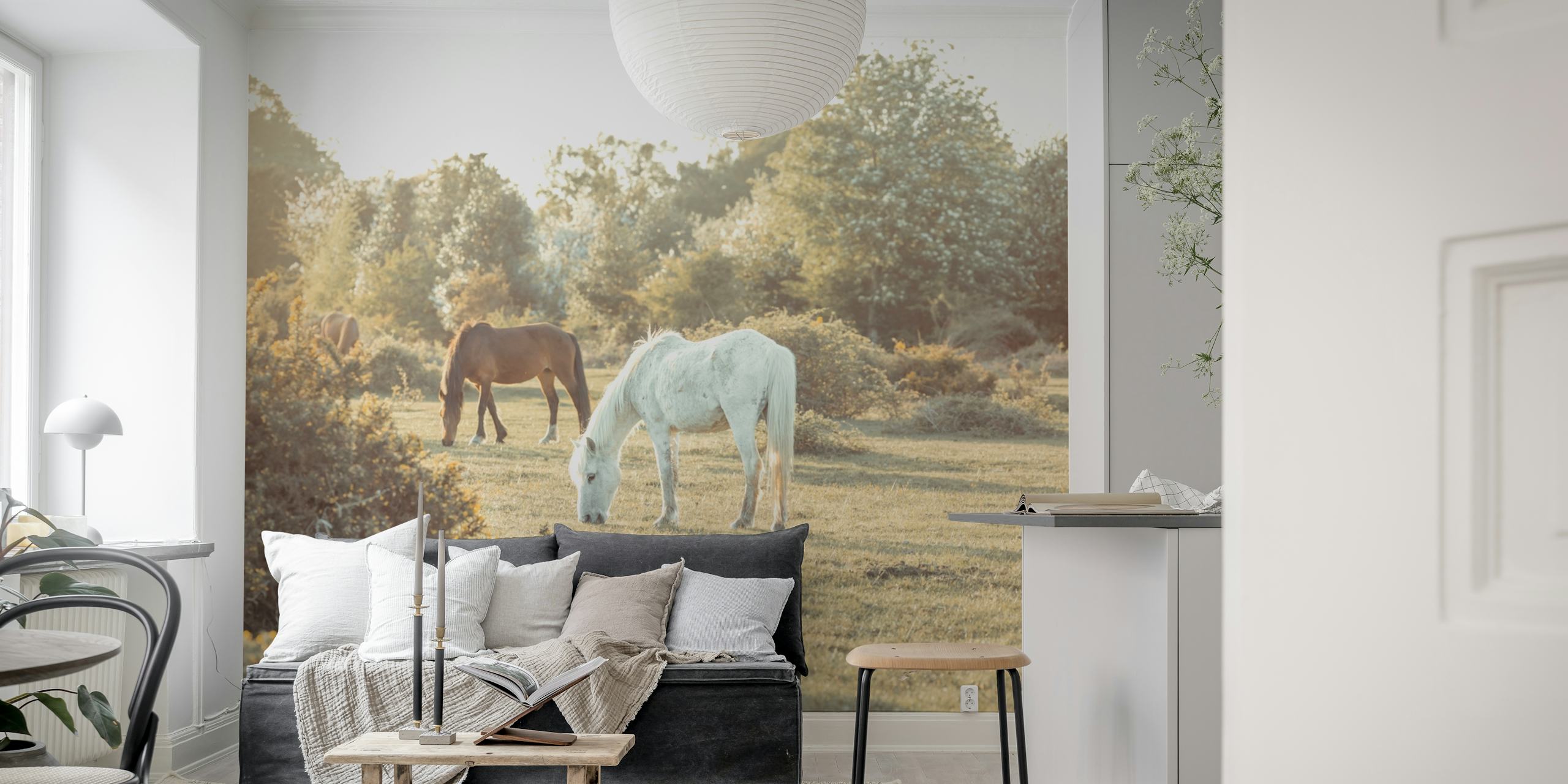 Grazing Horses i en naturlig setting