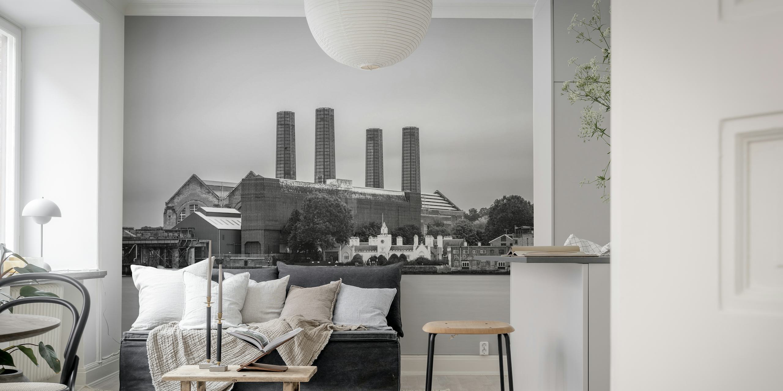 Mural en blanco y negro de la central eléctrica de Greenwich con un aspecto industrial clásico