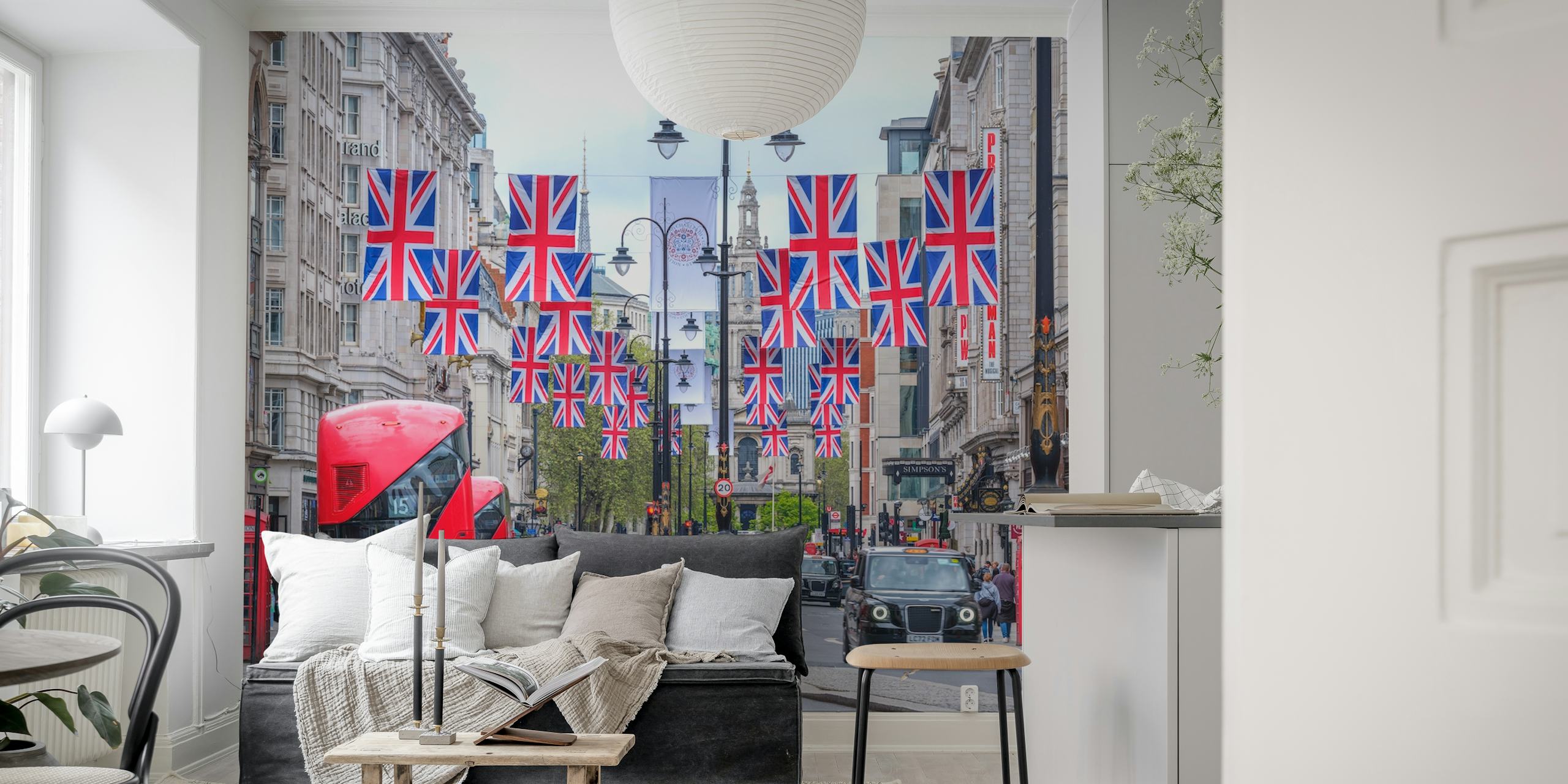 Londoner Straßenszene mit Union-Jack-Flaggen und rotem Doppeldeckerbus-Wandgemälde