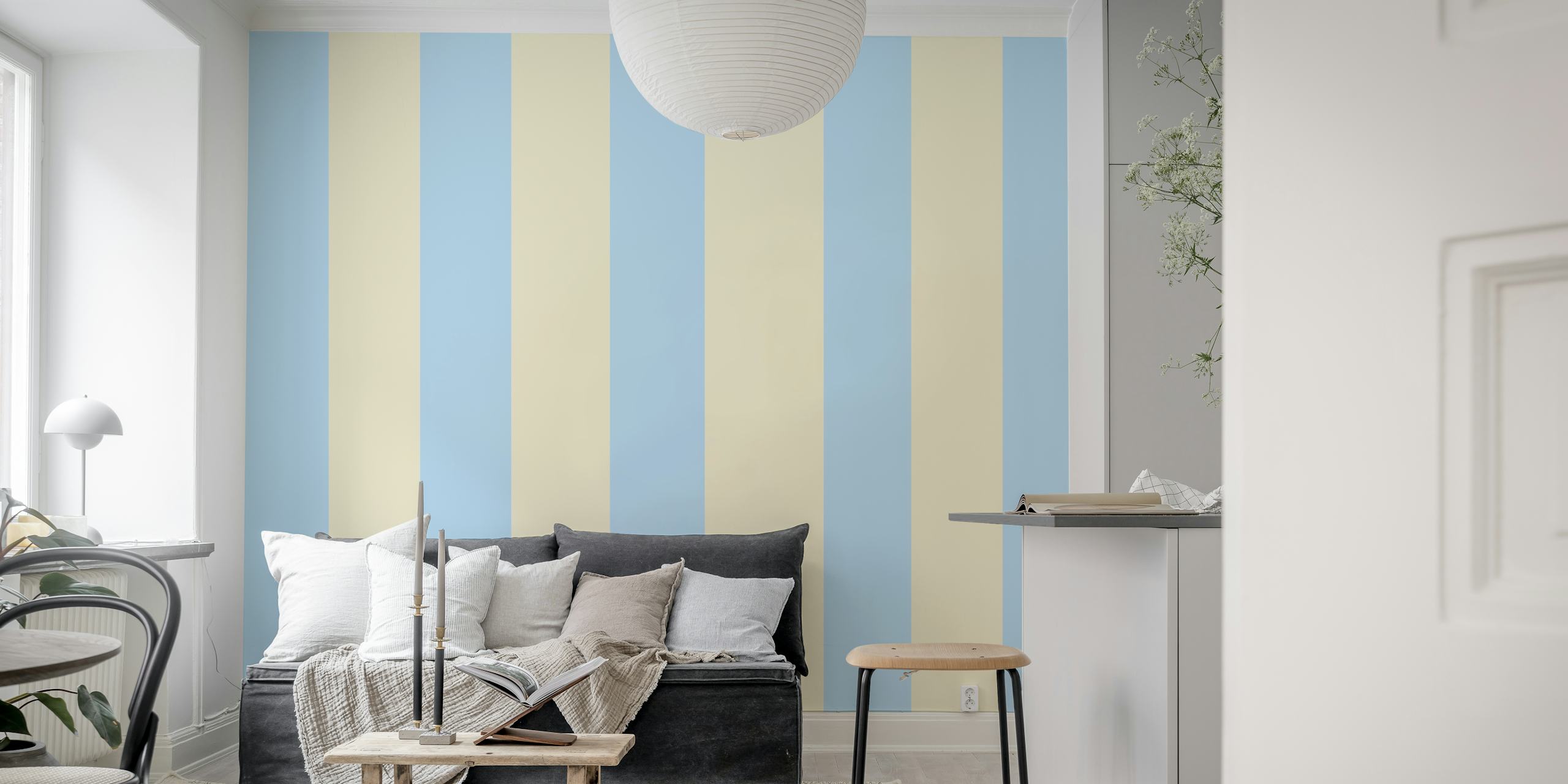 Baby blue stripes papel de parede em um quarto