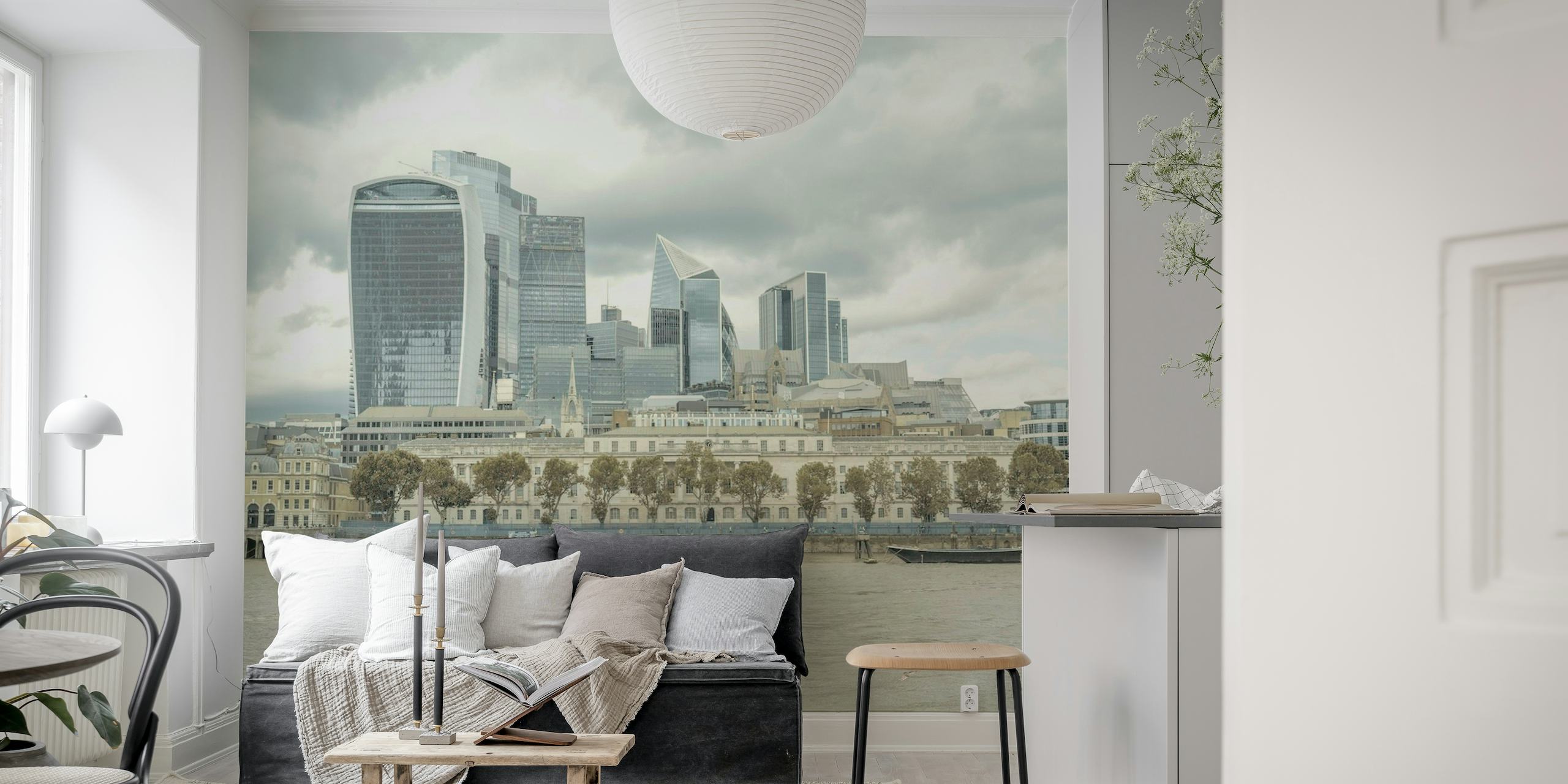 Londons skyline fototapet med mulen himmel och Thames River