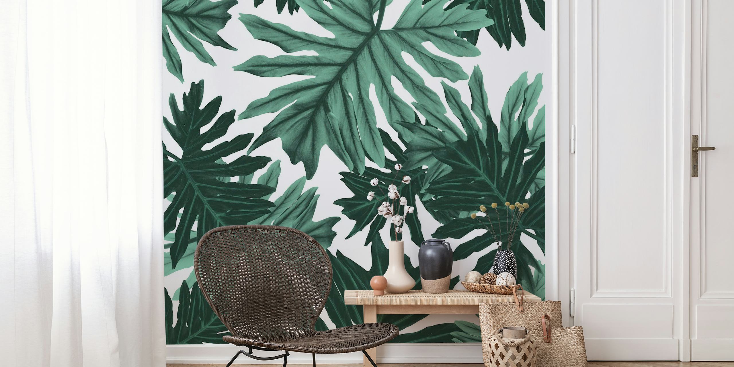 Mural de pared con hojas de la jungla tropical en tonos verdes, diseño Philo Hope Tropical Jungle 6 para una decoración inspirada en la naturaleza.