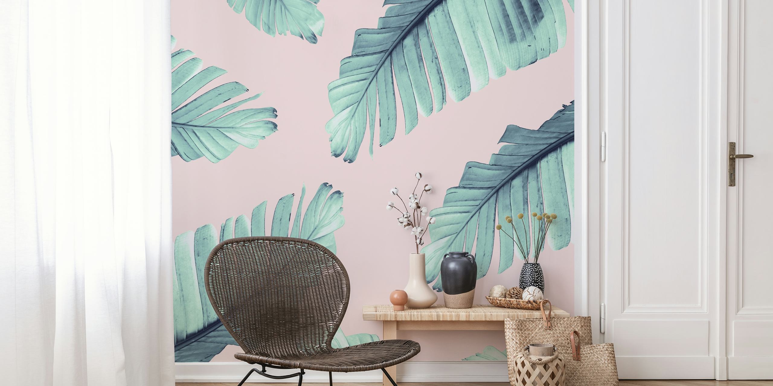 Tapeta Blush Banana Leaves v místnosti