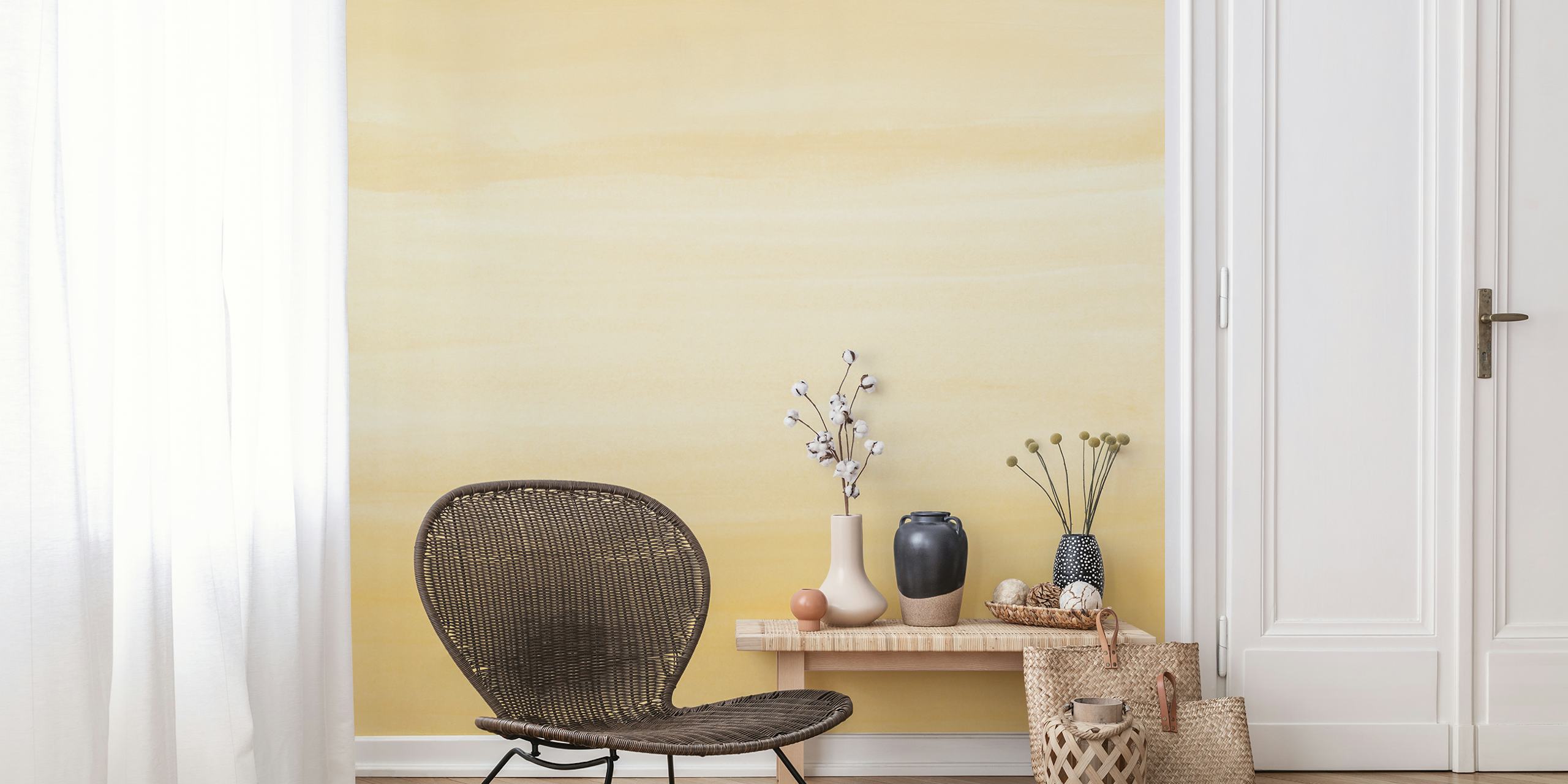 Mural de parede abstrato aquarela amarelo 1 com pinceladas suaves e fluidas em tons tranquilos de amarelo e creme.