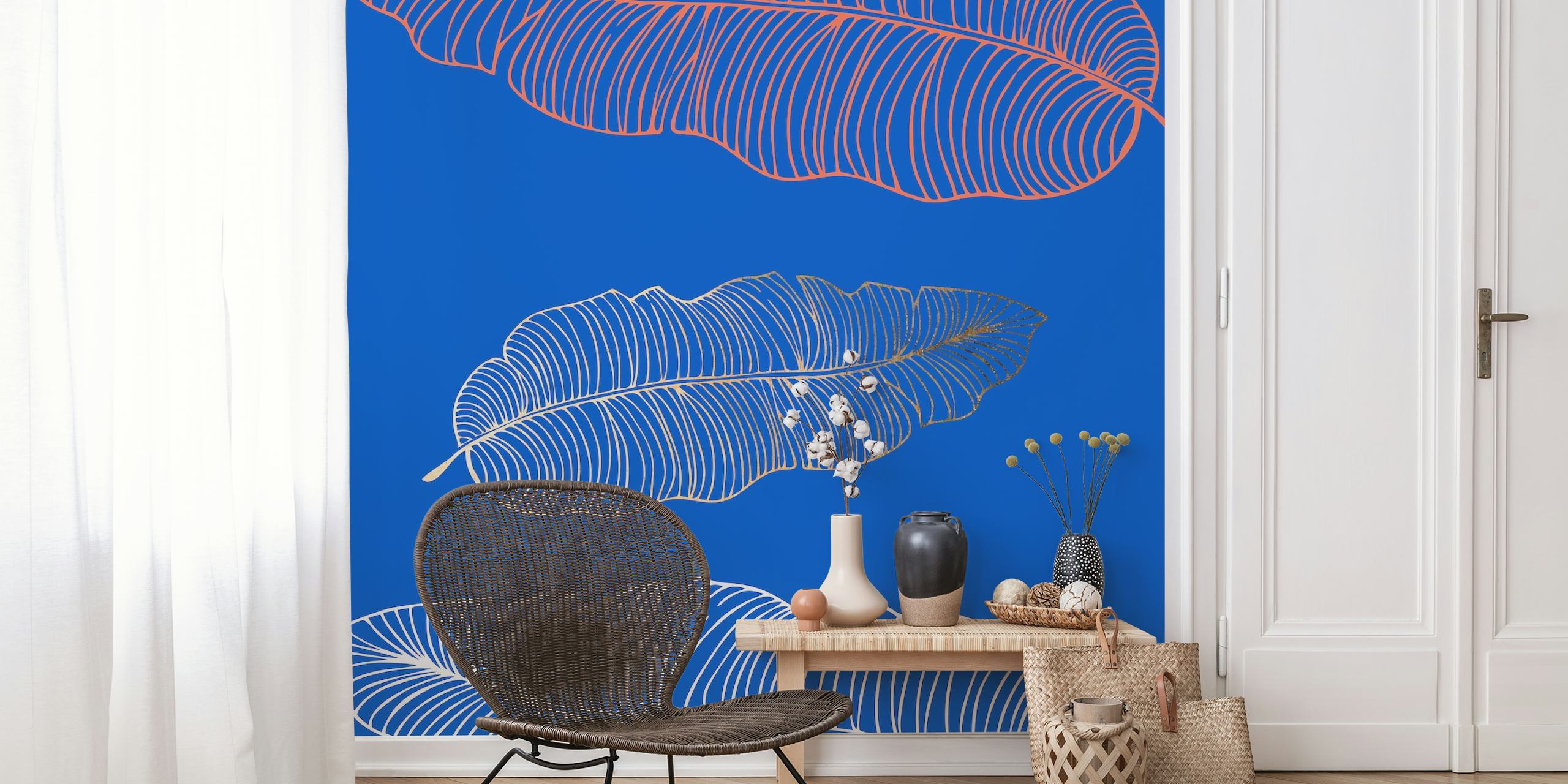 Azure Blue Banana Leaves Pattern exibido em uma sala