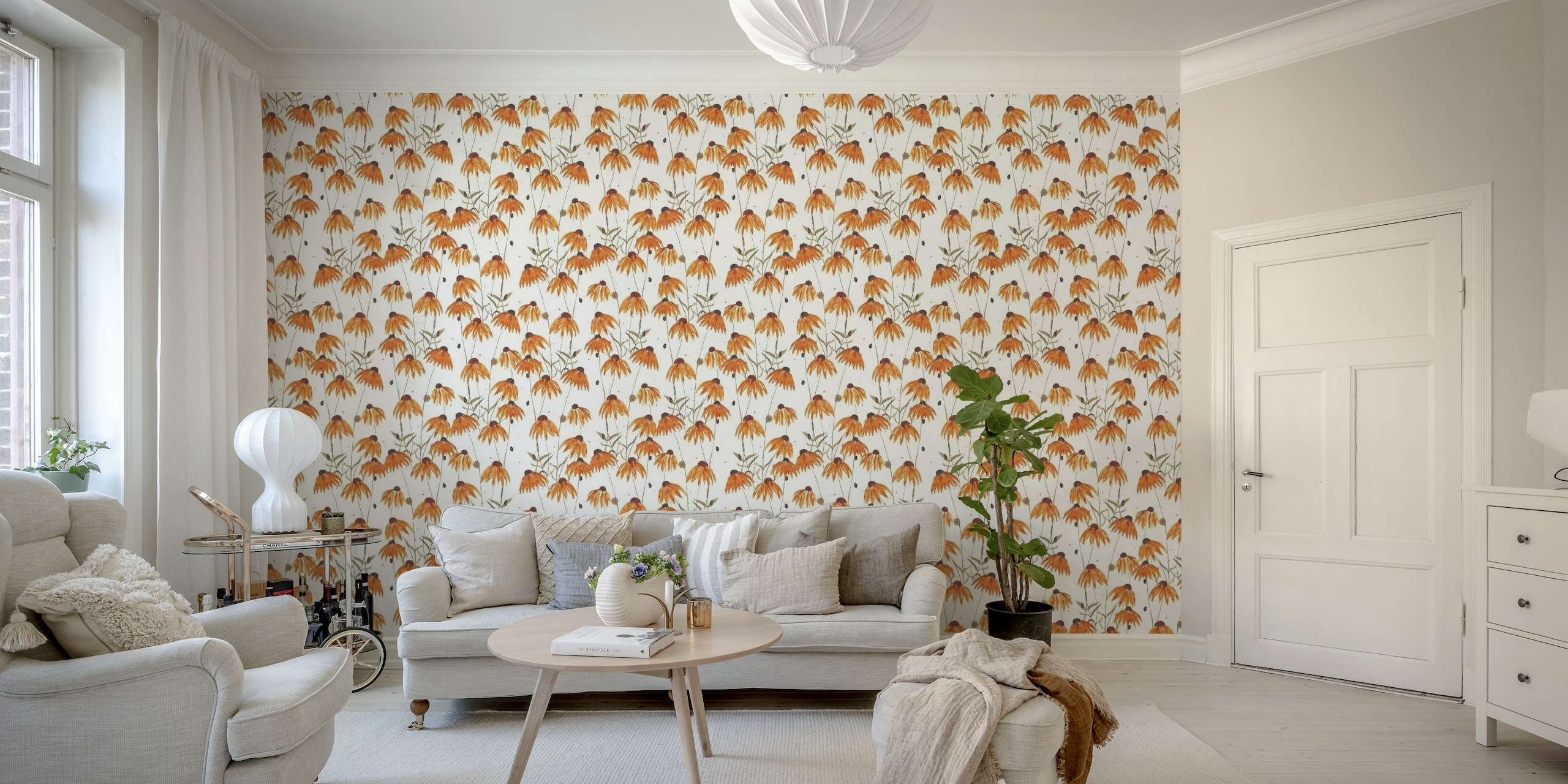 Fototapete „Orangefarbene Sonnenhüte“ mit einem Muster aus bunten Blumen auf einem sauberen weißen Hintergrund