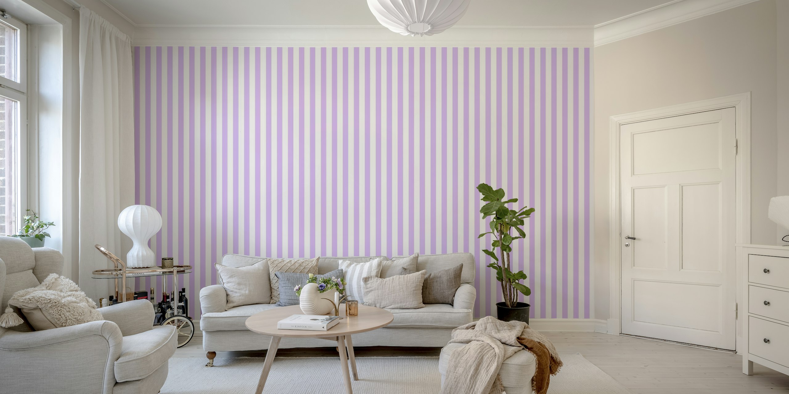 Lilac and white stripes behang