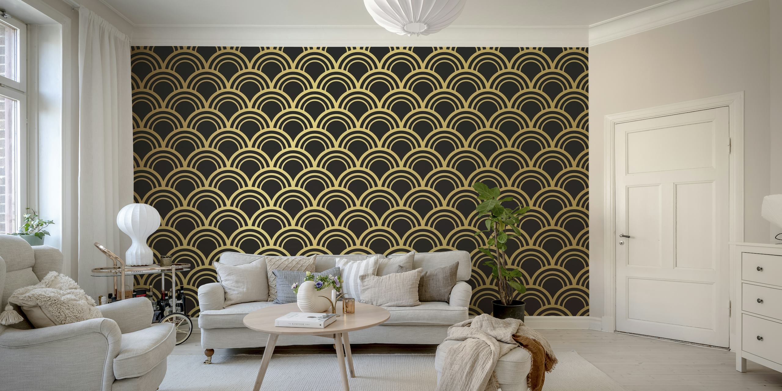 Elegante padrão geométrico dourado sobre um fundo escuro representando um mural de parede estilo Art Déco