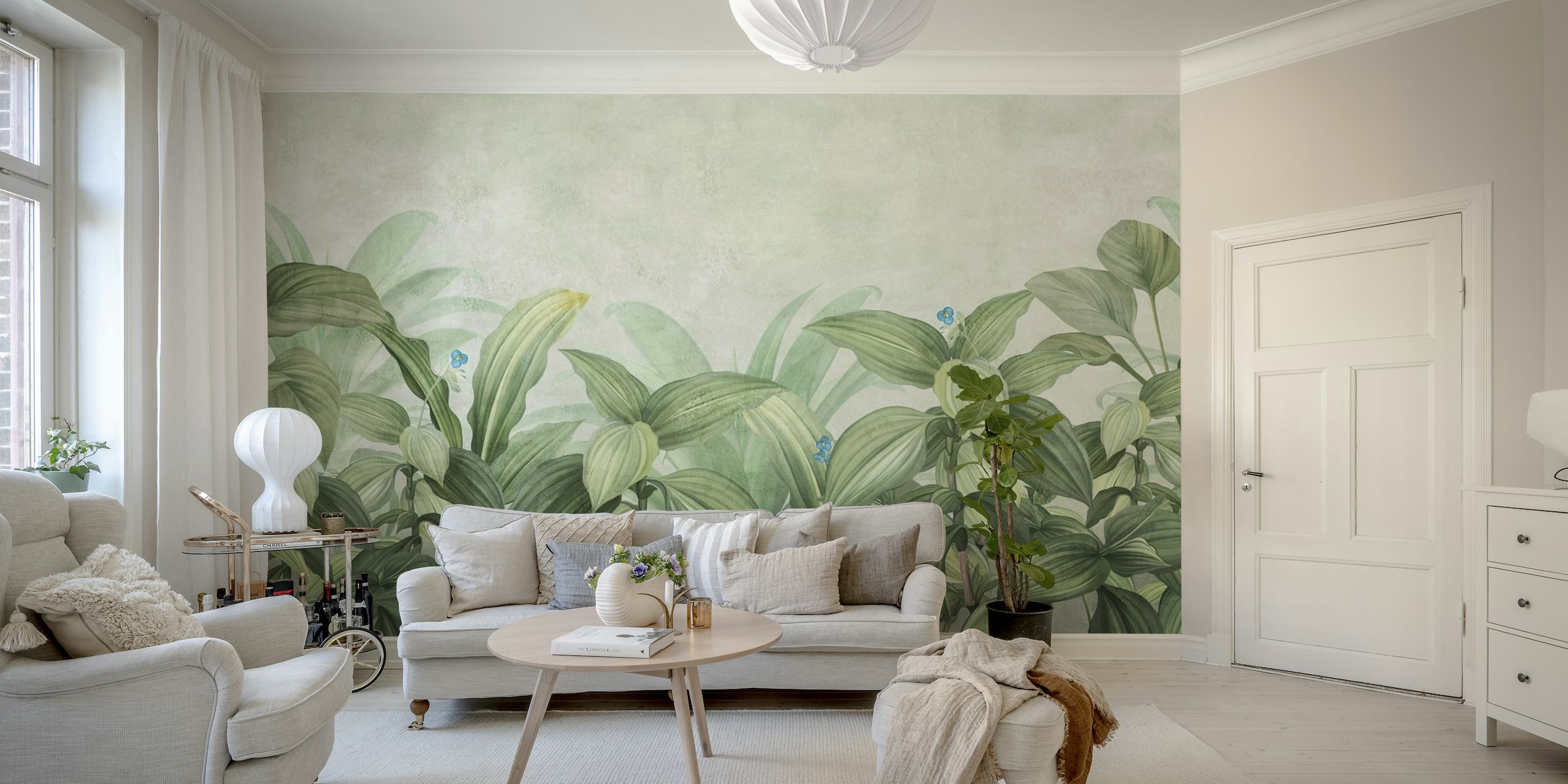 Papier peint mural élégant à feuillage tropical avec des feuilles vertes luxuriantes et des accents floraux subtils
