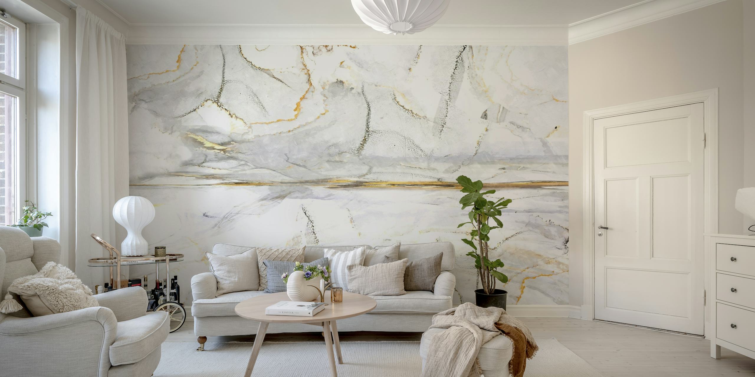 Pintatapetti 19, jossa on marmorikuvioita ja valkoisia, harmaita ja kultaisia kuvioita