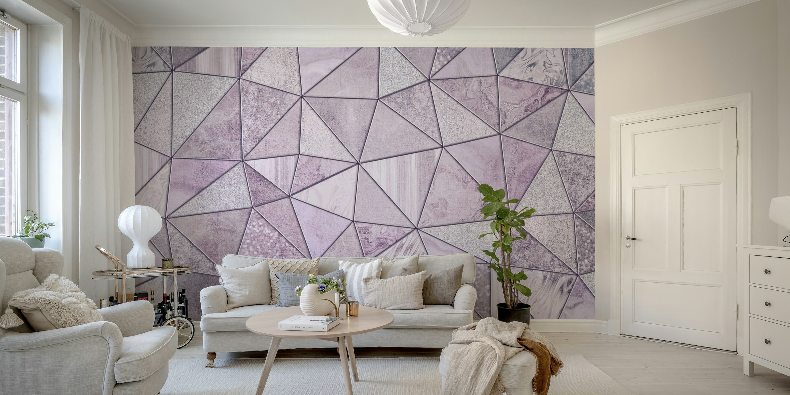 Geometrische muurschildering met driehoekig patroon van marmer en edelsteen