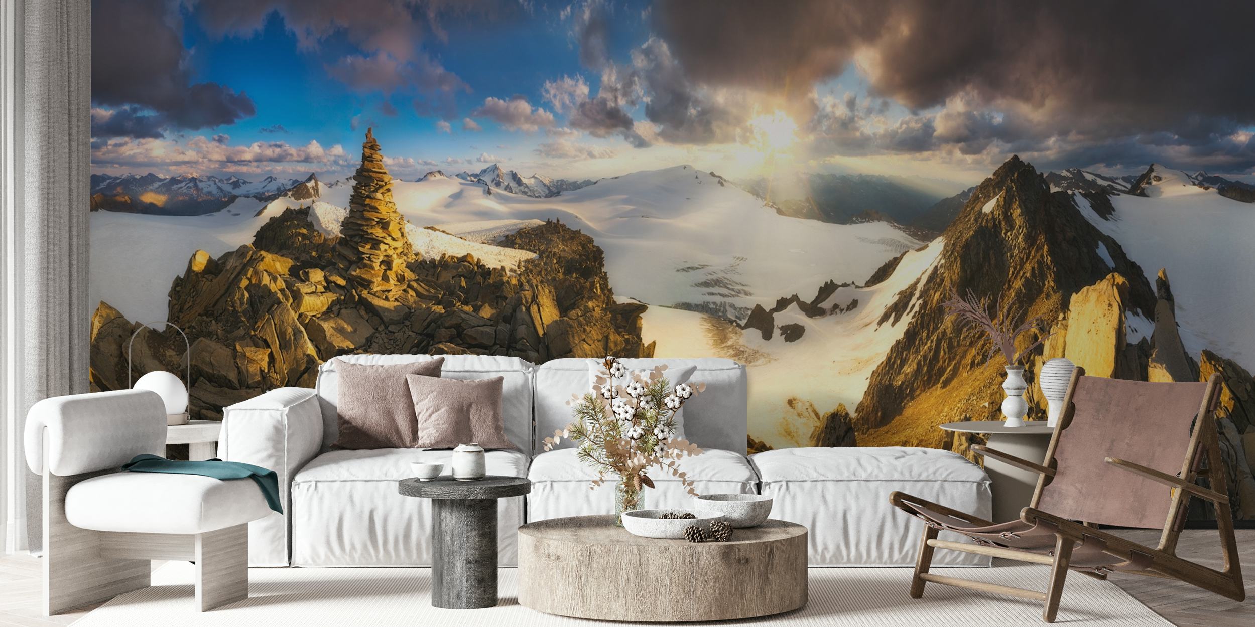 Fotomural vinílico de pôr do sol perfeito com picos de montanhas e céus dramáticos