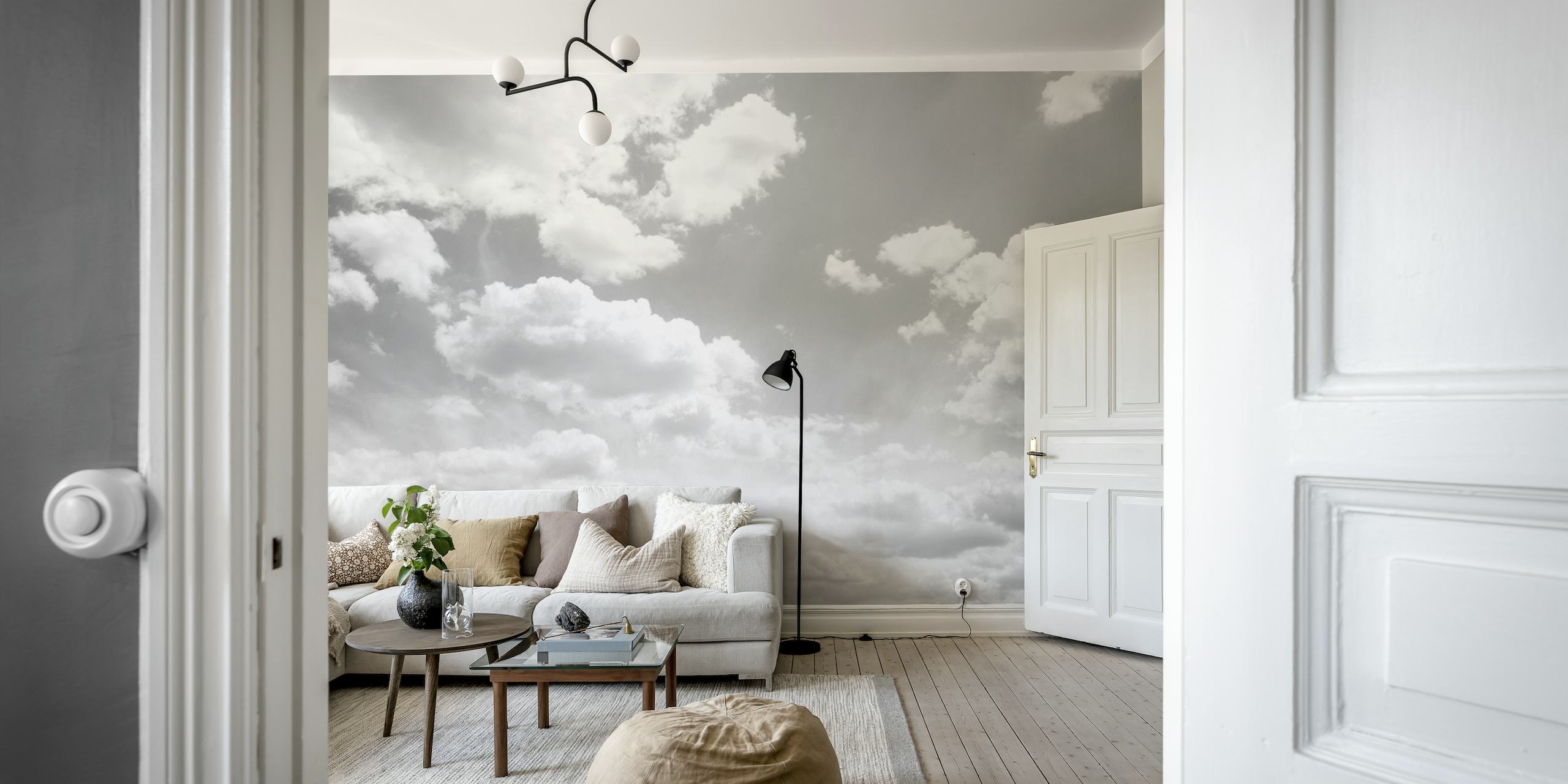 Pilvinen taivas seinämaalaus, jossa on rauhallinen ja rauhallinen tunnelma